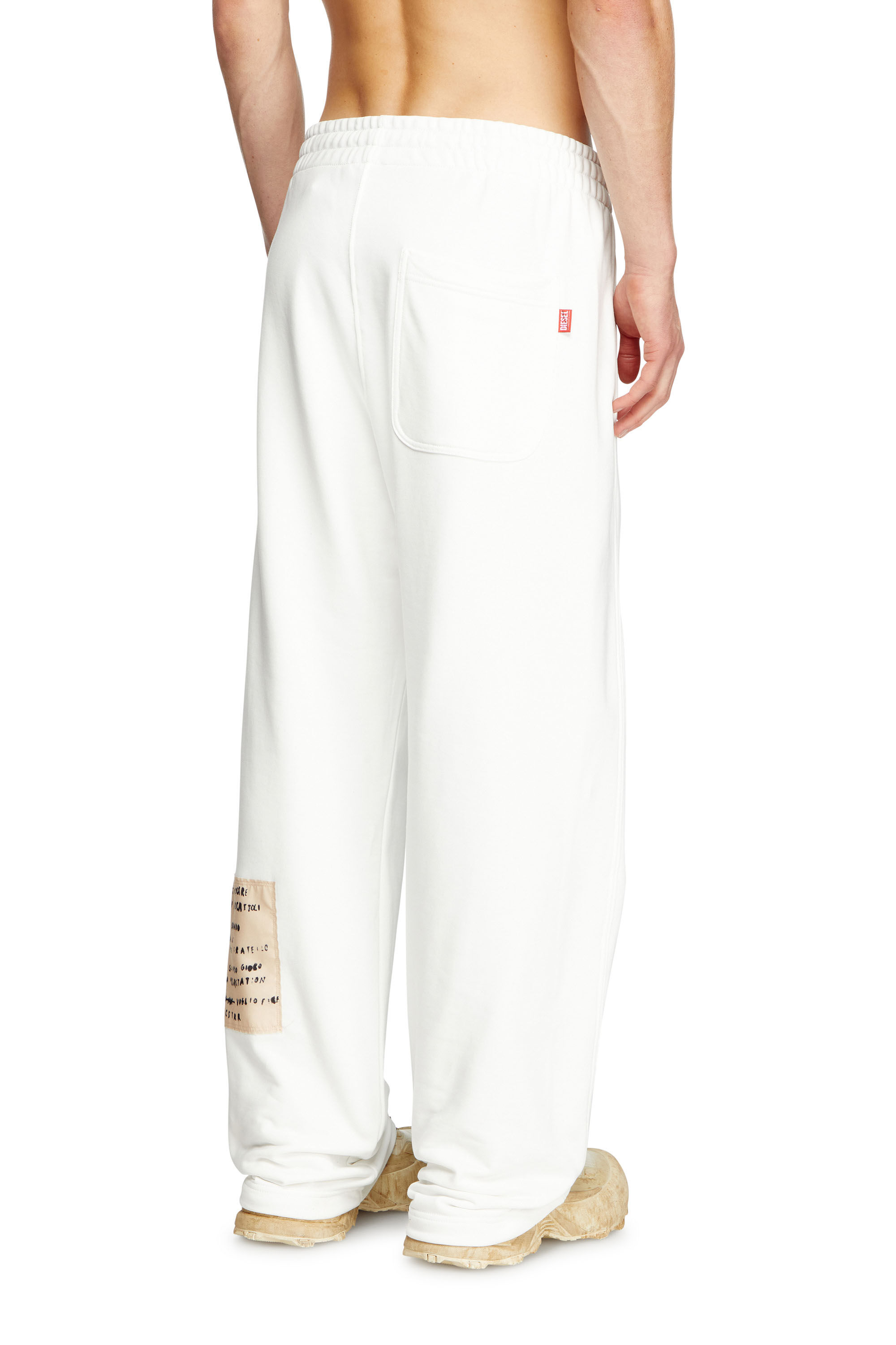 Diesel - P-MARTYANS-DD, Pantalon de survêtement avec empiècements tatouage Mixte in Blanc - 5