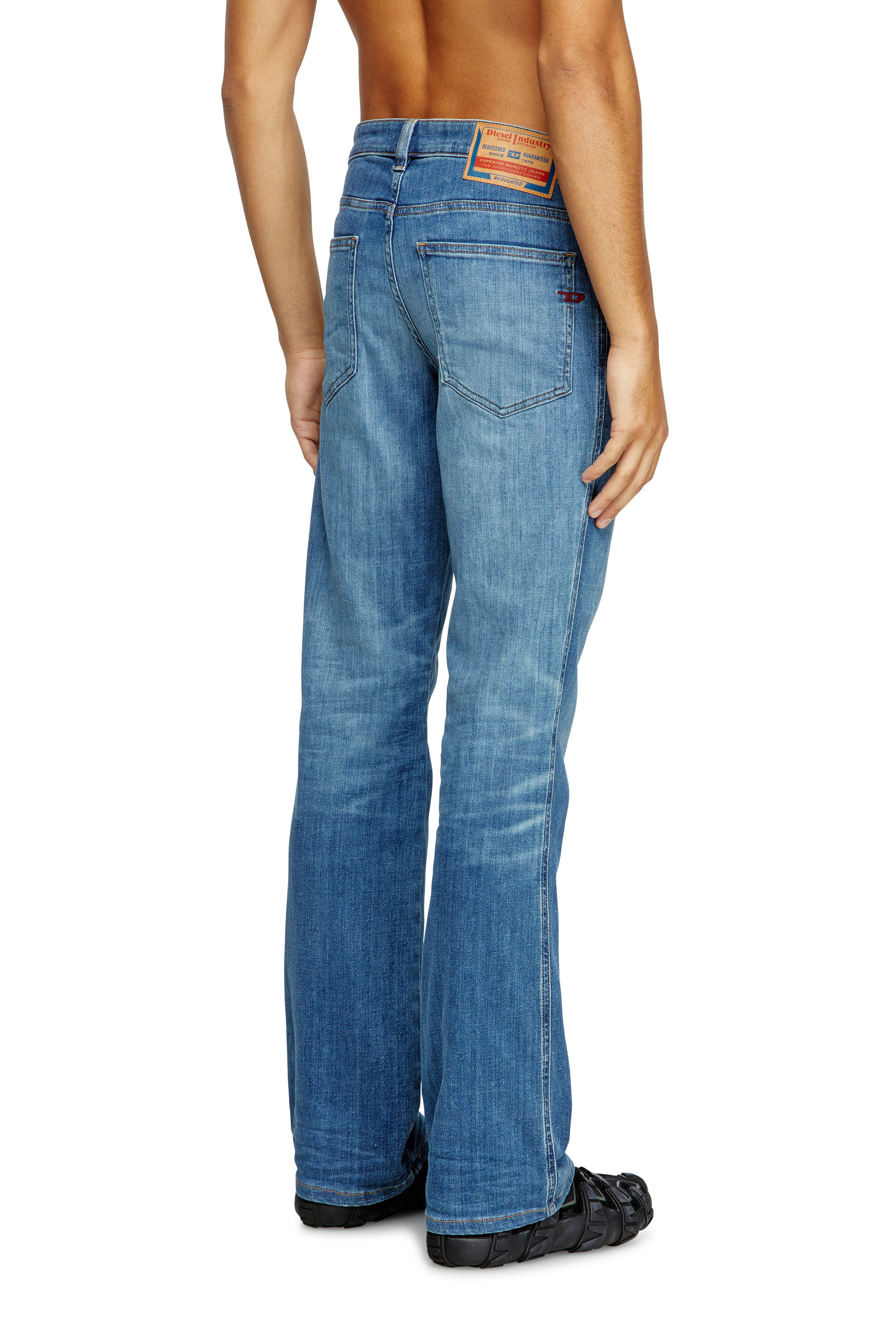 Diesel - Male's Bootcut Jeans 1998 D-Buck 0GRDP, Medium Blue - 4