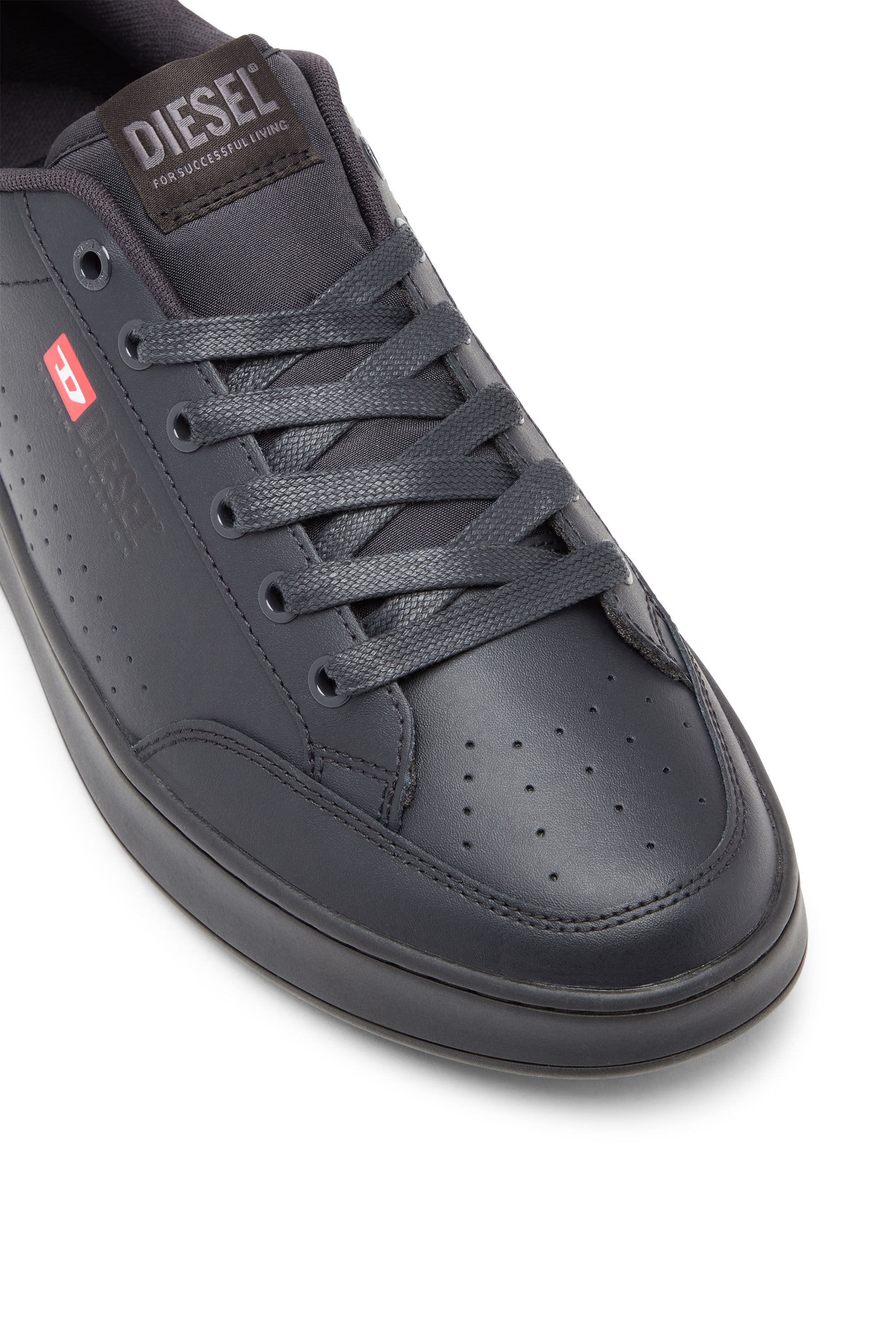Men s S Athene Low top sneakers in leather and nylon Black Diesel