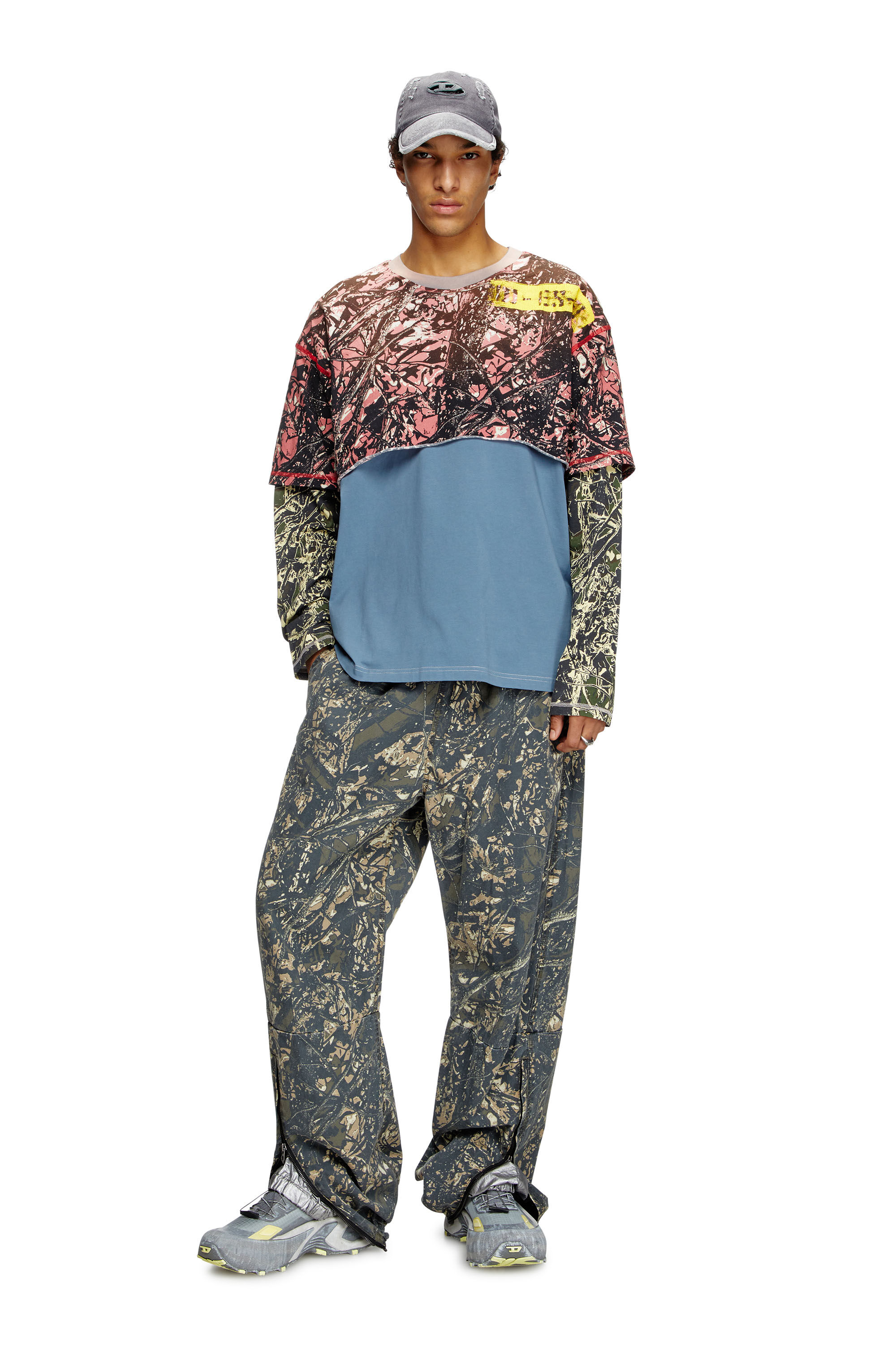 Diesel - T-BESH-CAMOU, T-shirt superposé avec motif camouflage Homme in Polychrome - 1