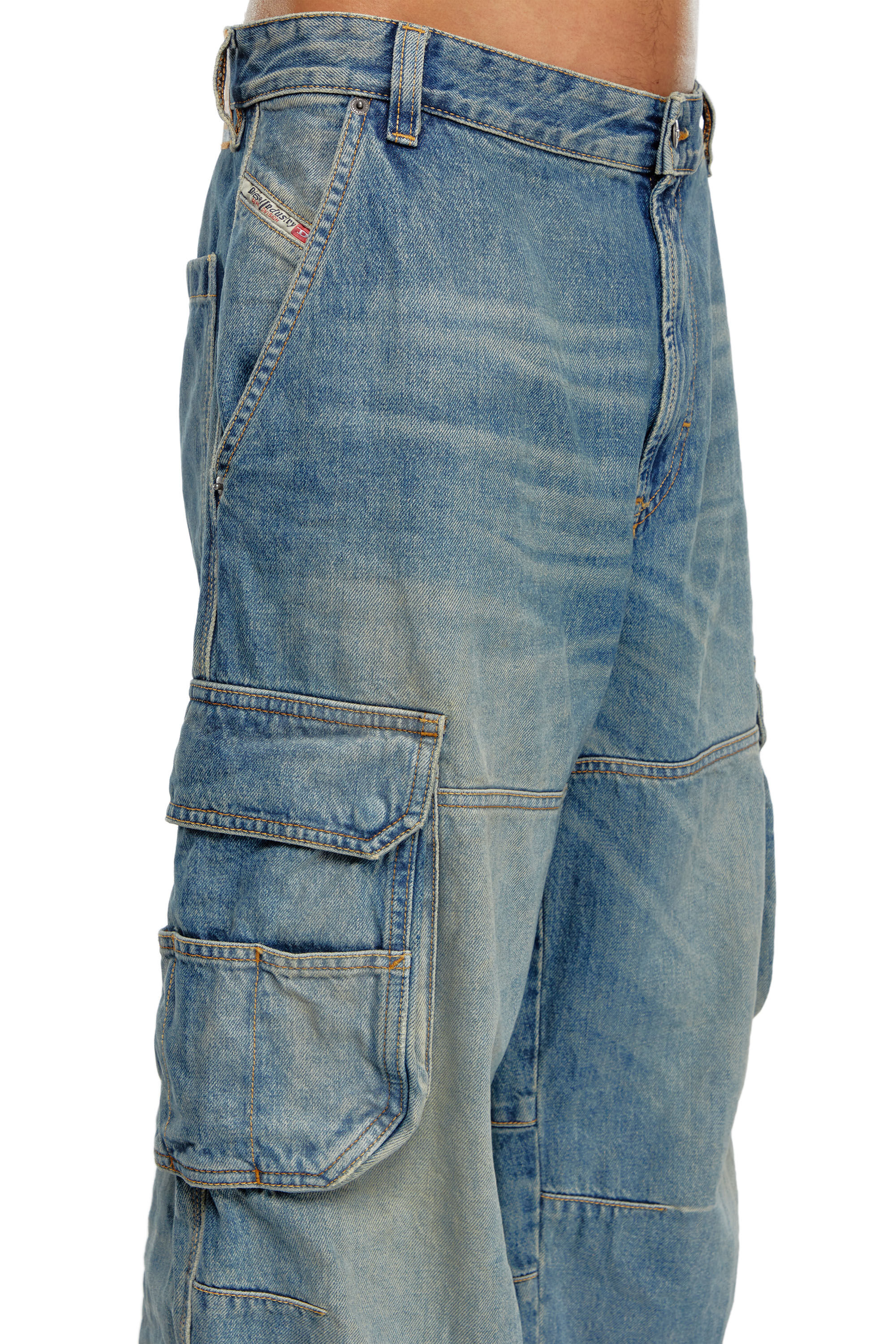 【限定価格セール！】 Blue Light | Jeans Relaxed Men's | D-Fish Diesel パンツ