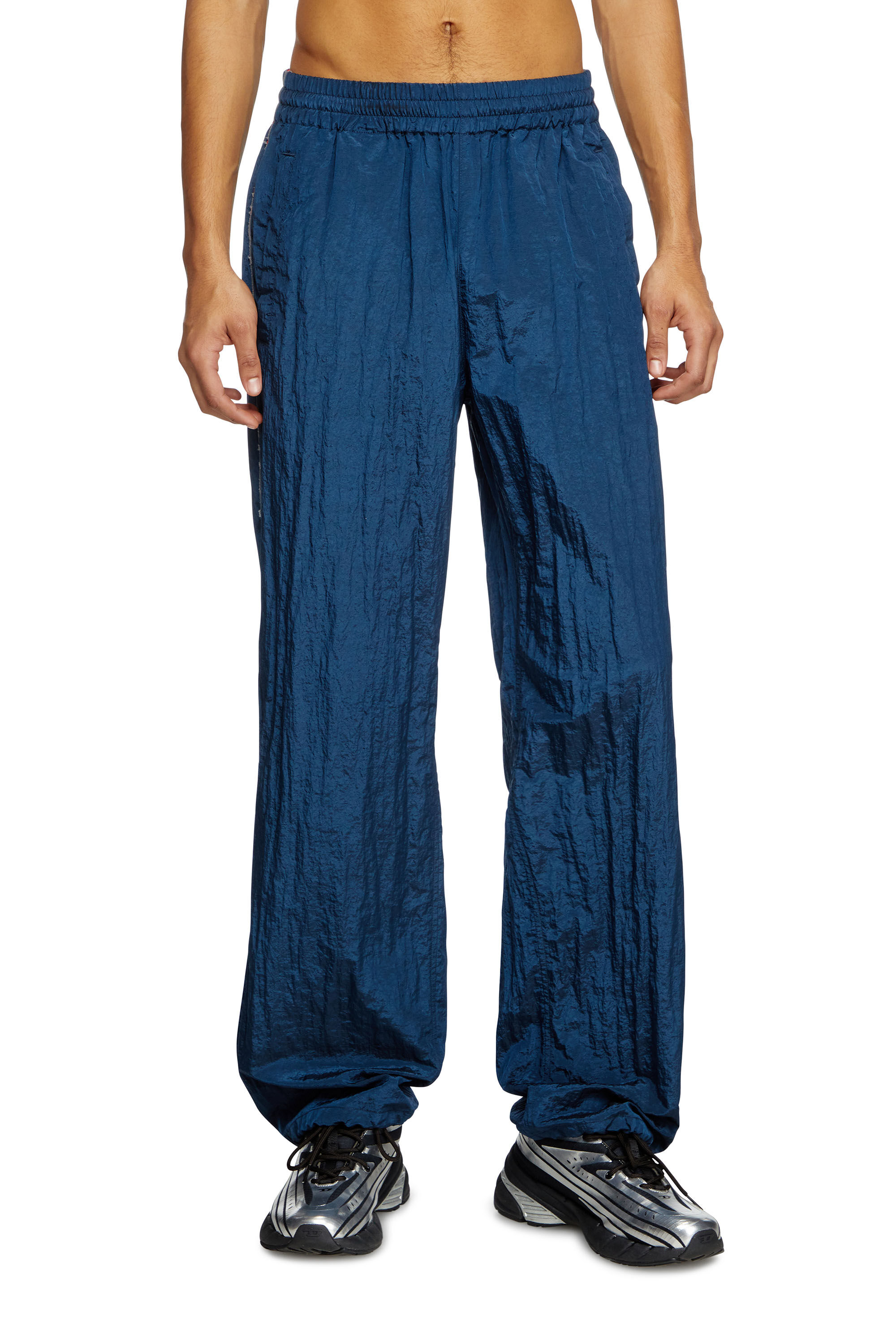 Diesel - P-ANTHEIT, Pantalon de survêtement avec passepoil effet vieilli Homme in Bleu - 3