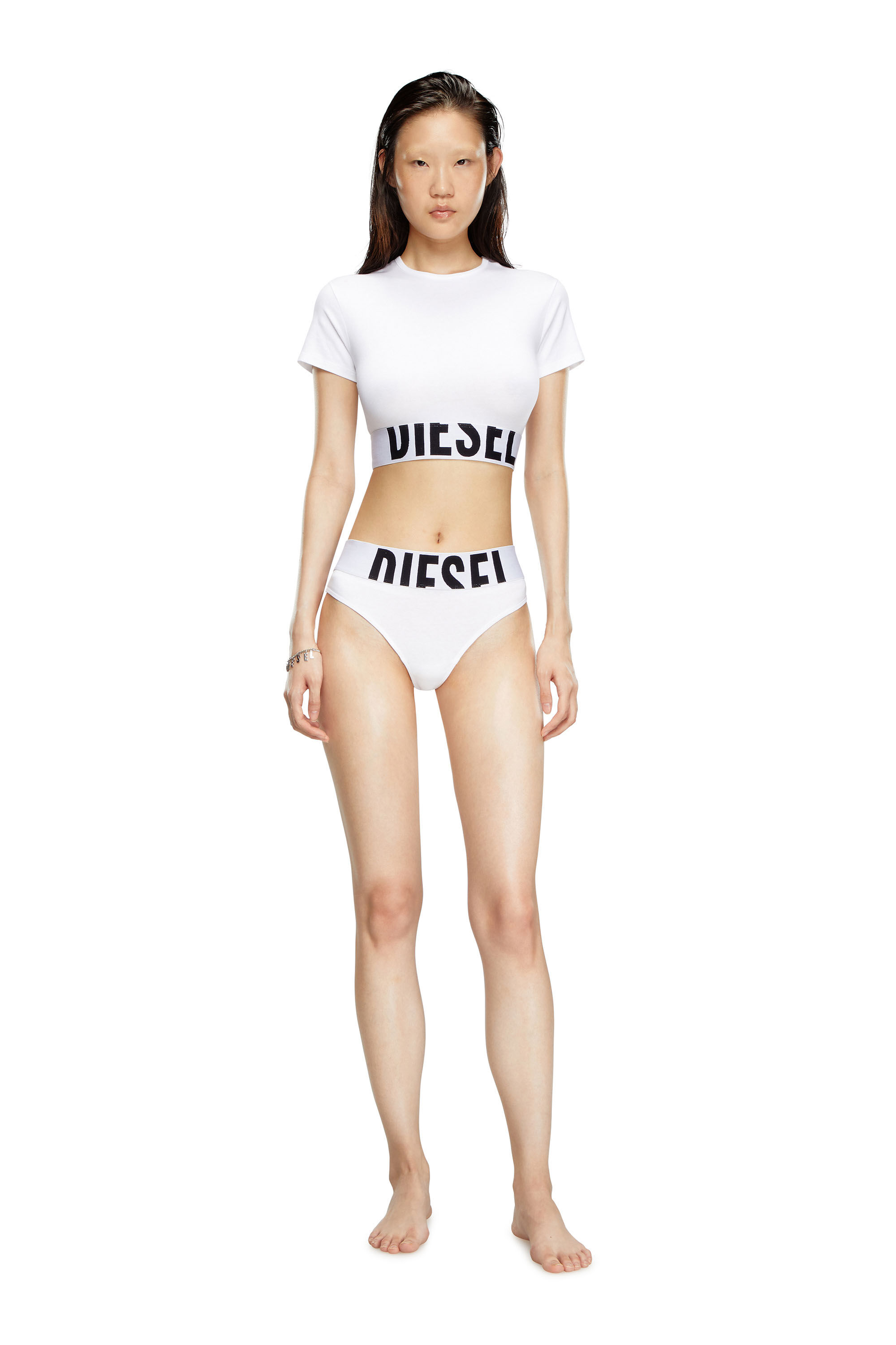 Diesel - UFTEE-SPORT-CROPPED-T-SHIRT, Top crop sportif avec bande à logo Femme in Blanc - 2