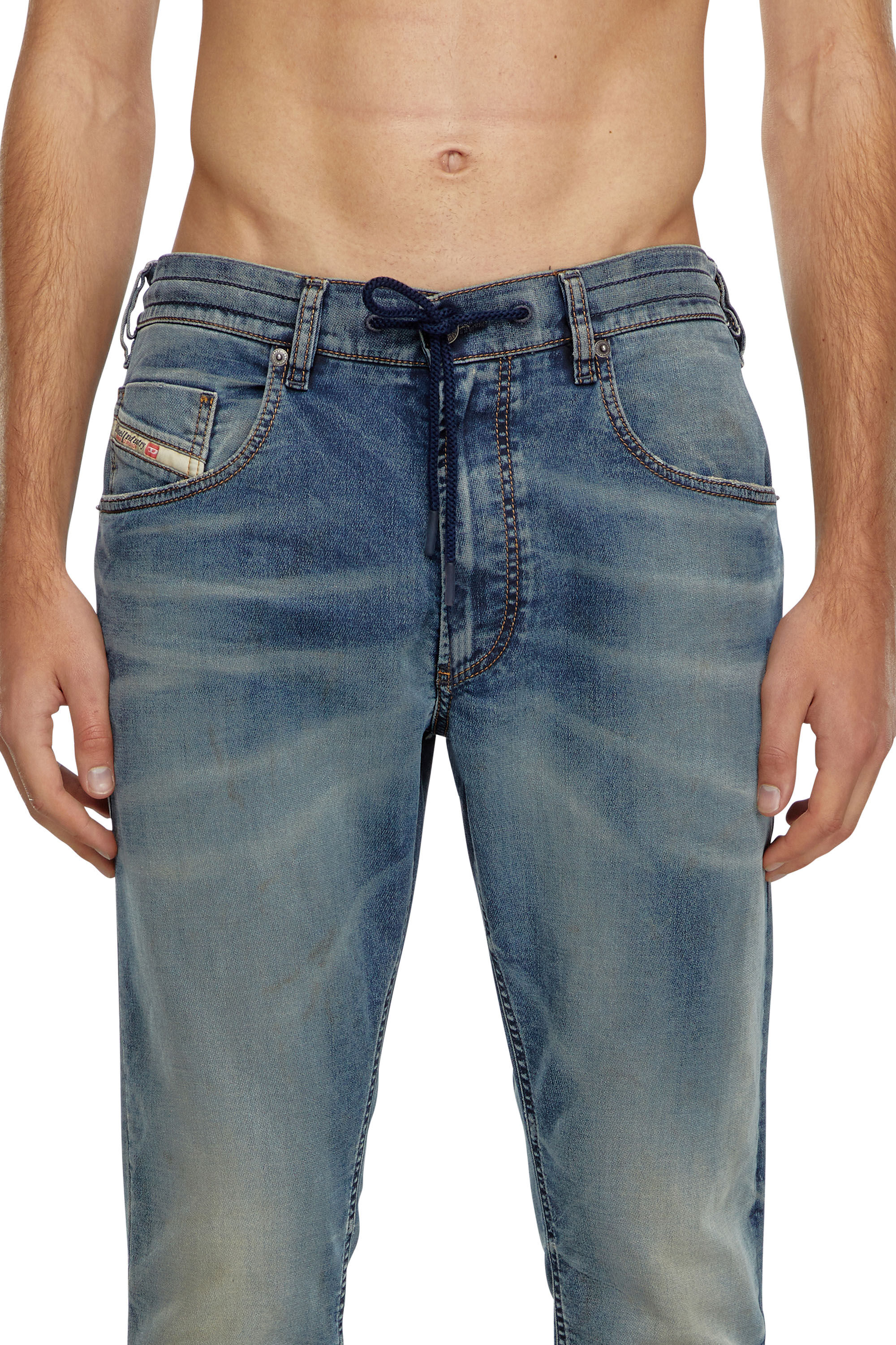 Diesel - Tapered 2030 D-Krooley Joggjeans® 068LZ Homme, Bleu moyen - Image 5