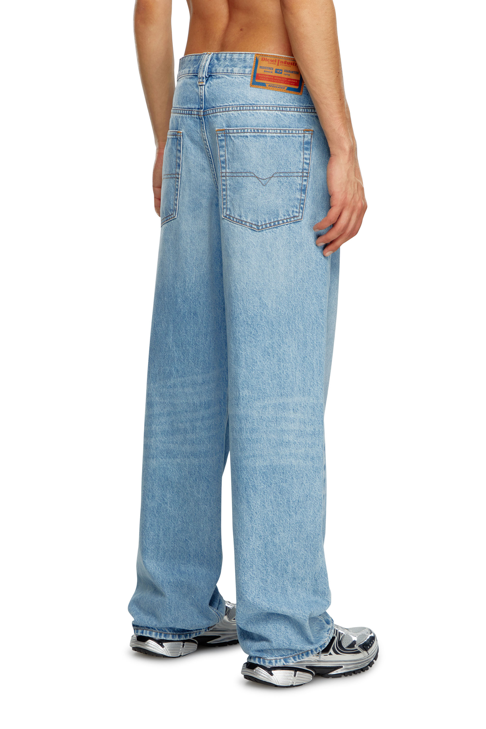 【2024】お歳暮・冬ギフト Men's D-Macro 2001 Diesel | Blue Light | Jeans Relaxed パンツ