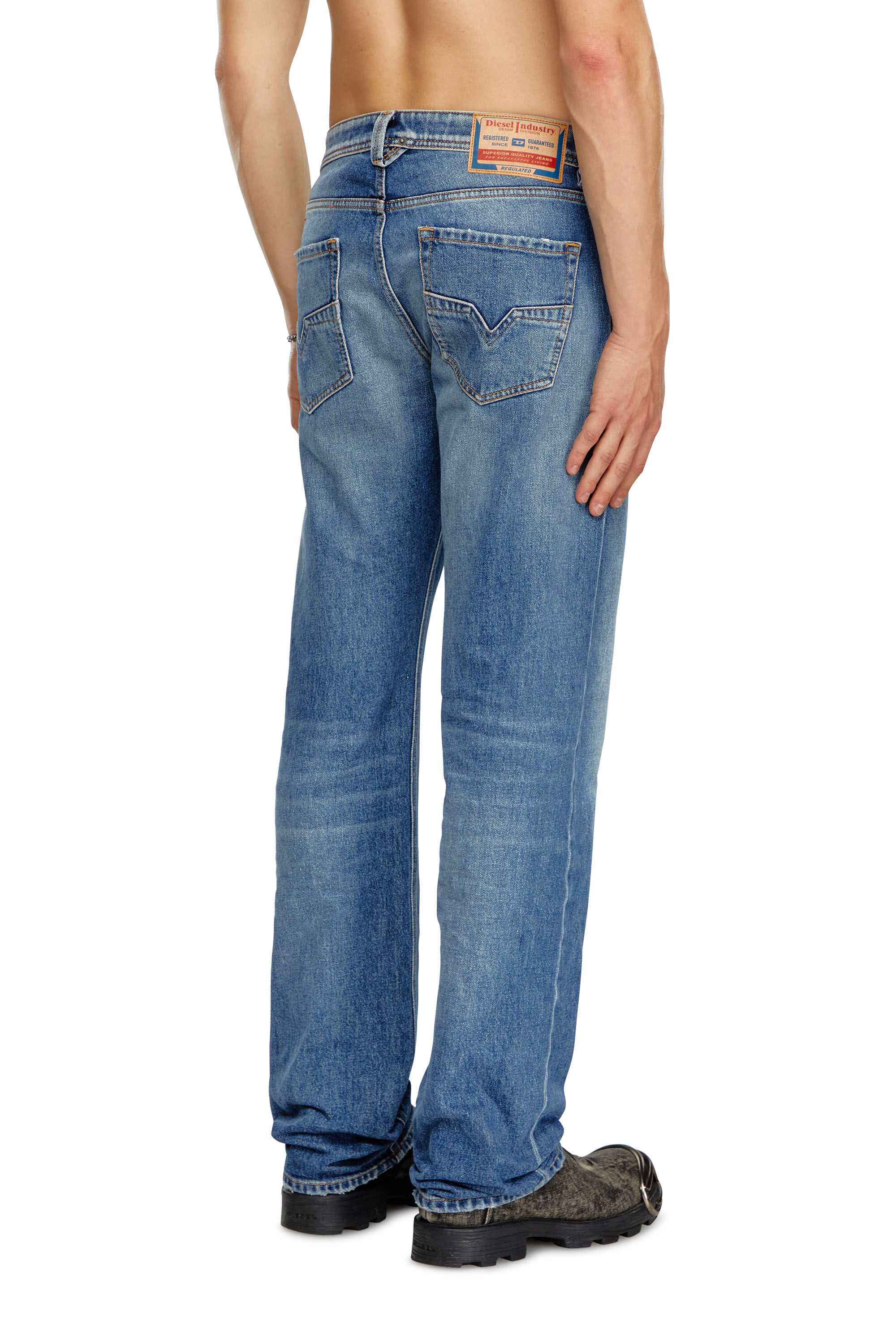 Men's Oversized Regular Jeans | Medium blue | Diesel 1985 Larkee