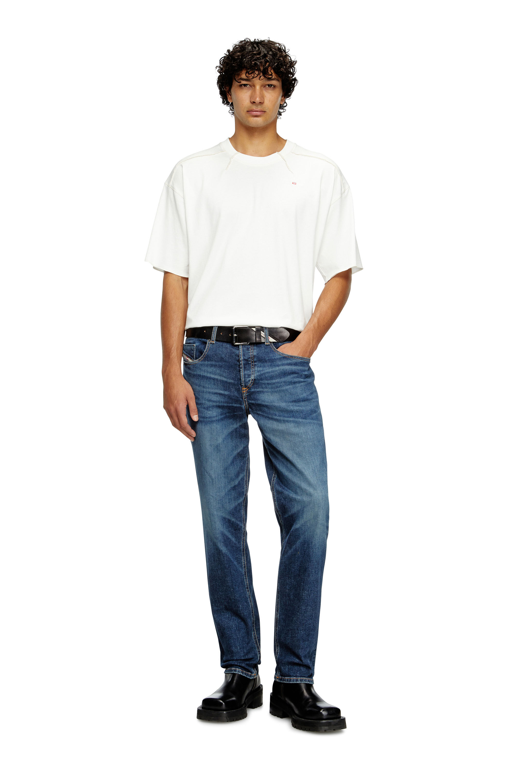 Diesel - Regular Jeans 2023 D-Finitive 09J47 Homme, Bleu Foncé - Image 1