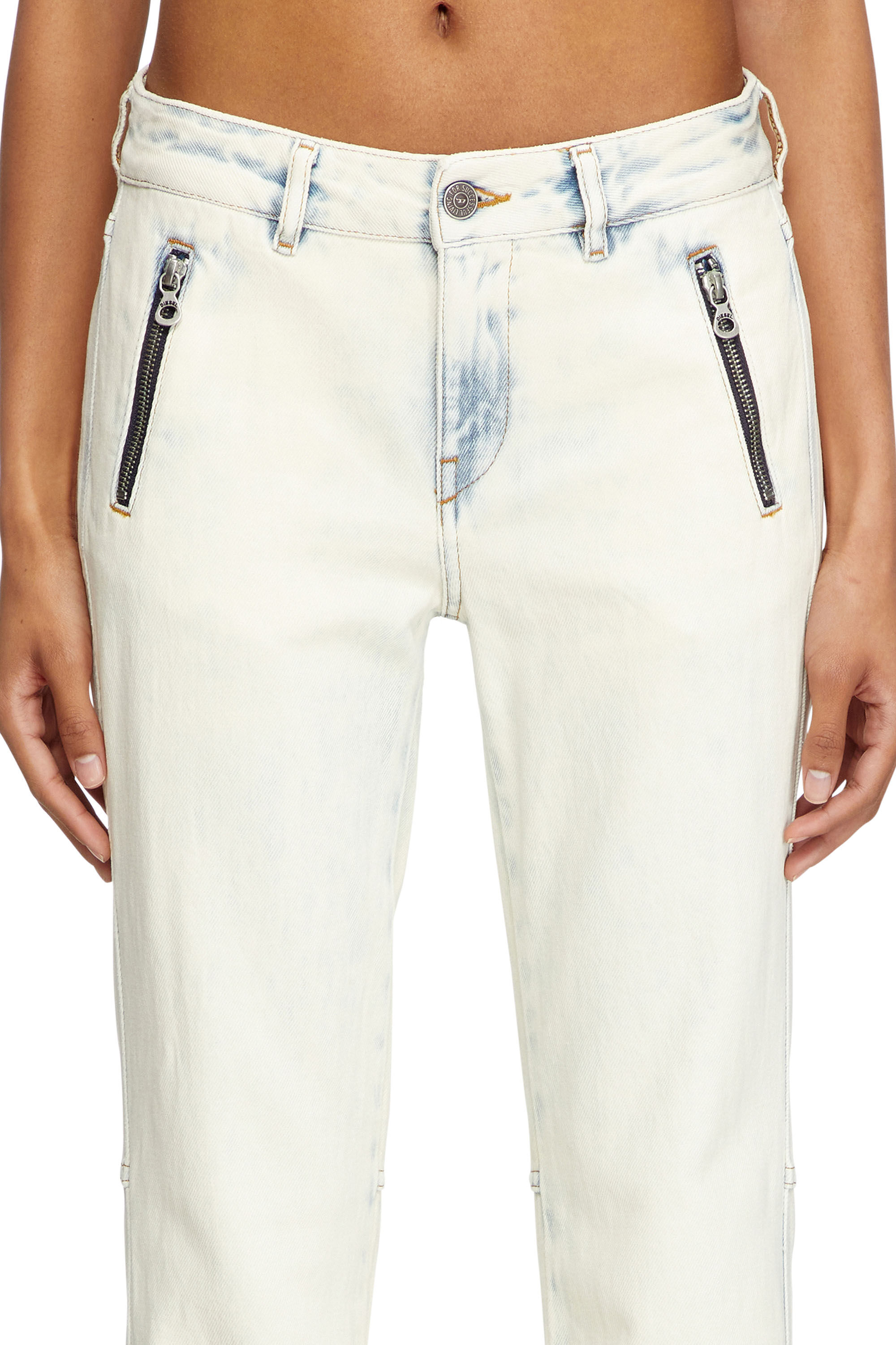 Diesel - Bootcut Jeans D-Poky 0CBCV Femme, Bleu Clair - Image 4