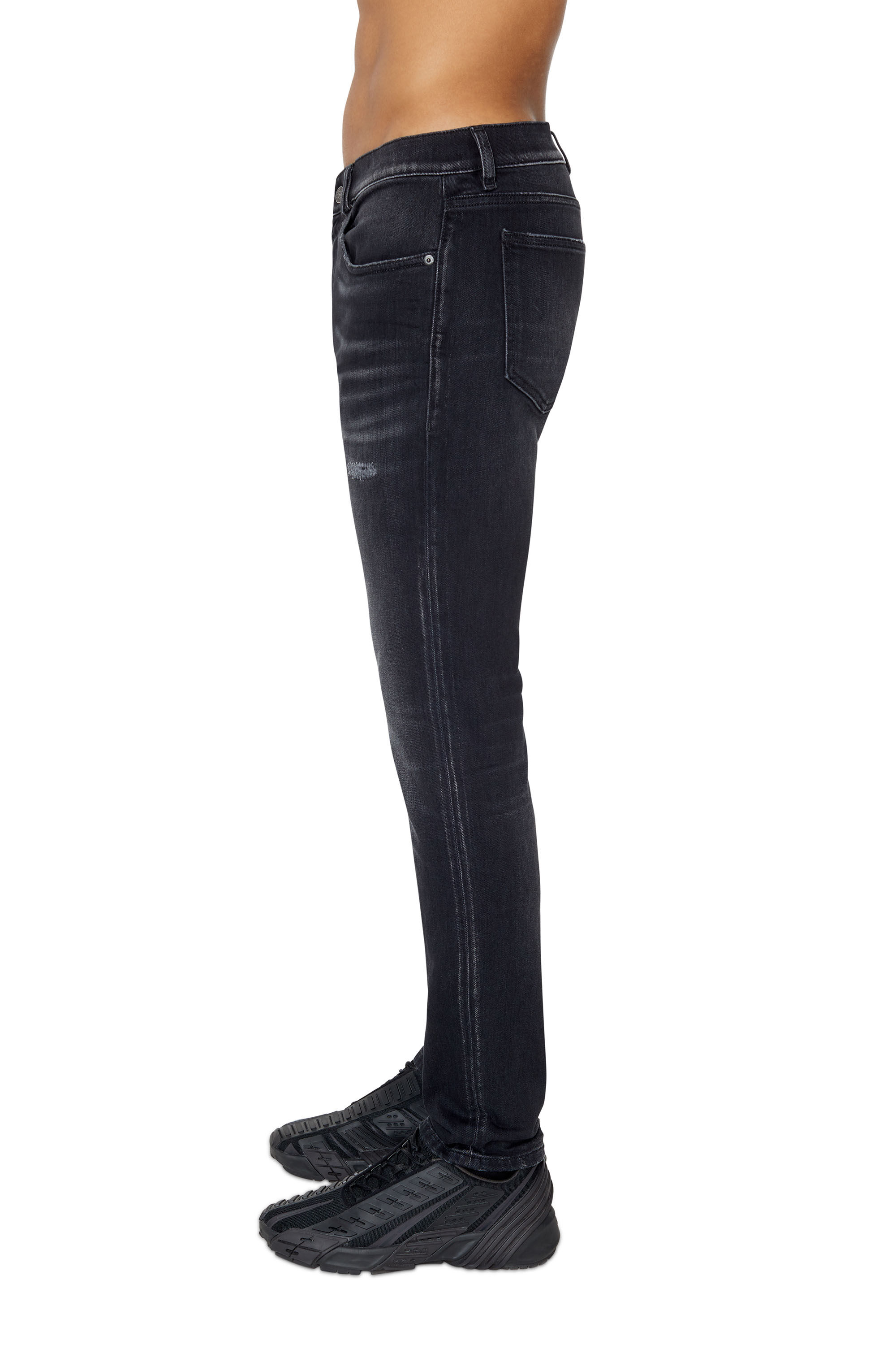 2019 D STRUKT 09F59 Man Slim Jeans with clean construction Diesel