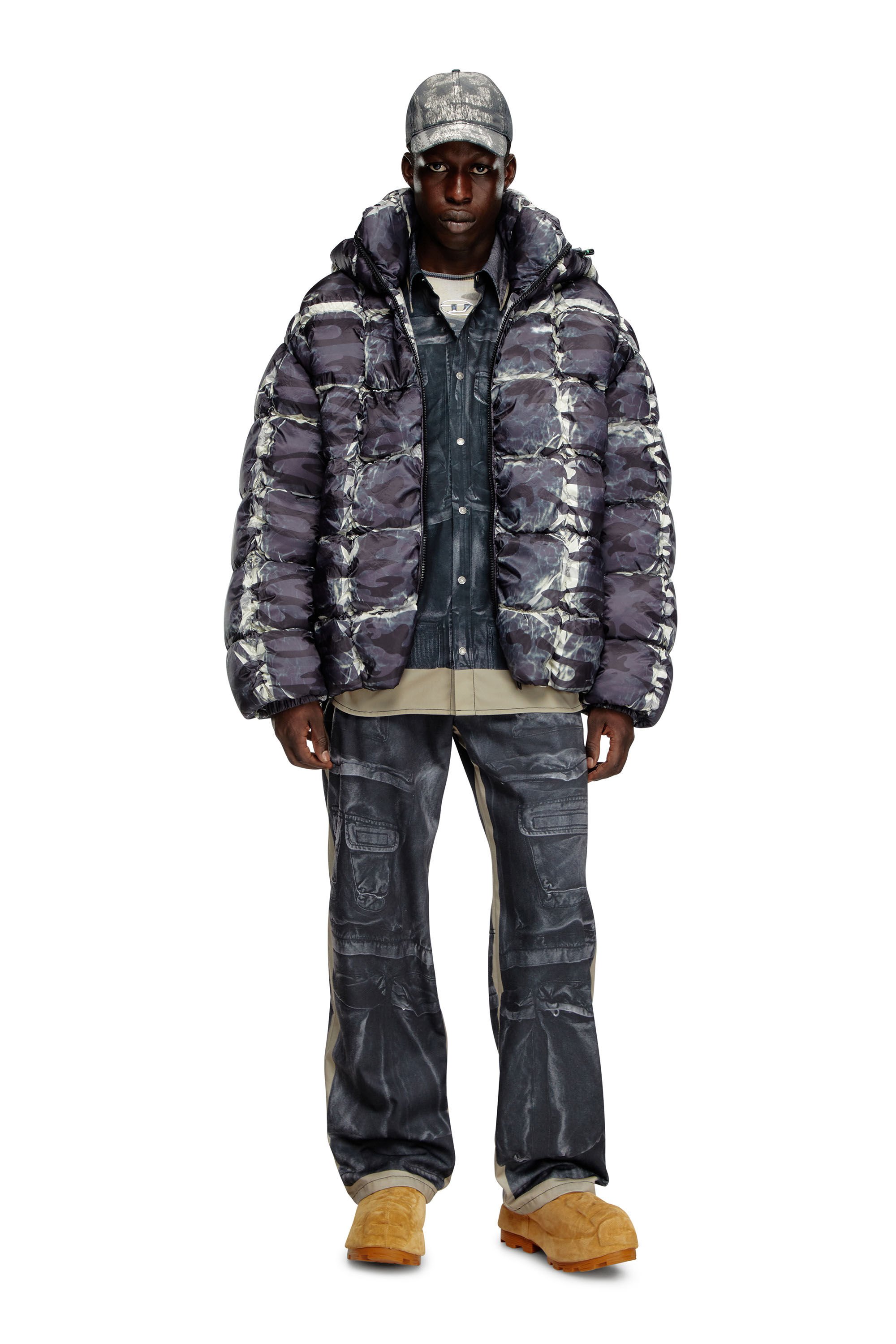 Men s Hooded puffer jacket with camo print Grey Diesel