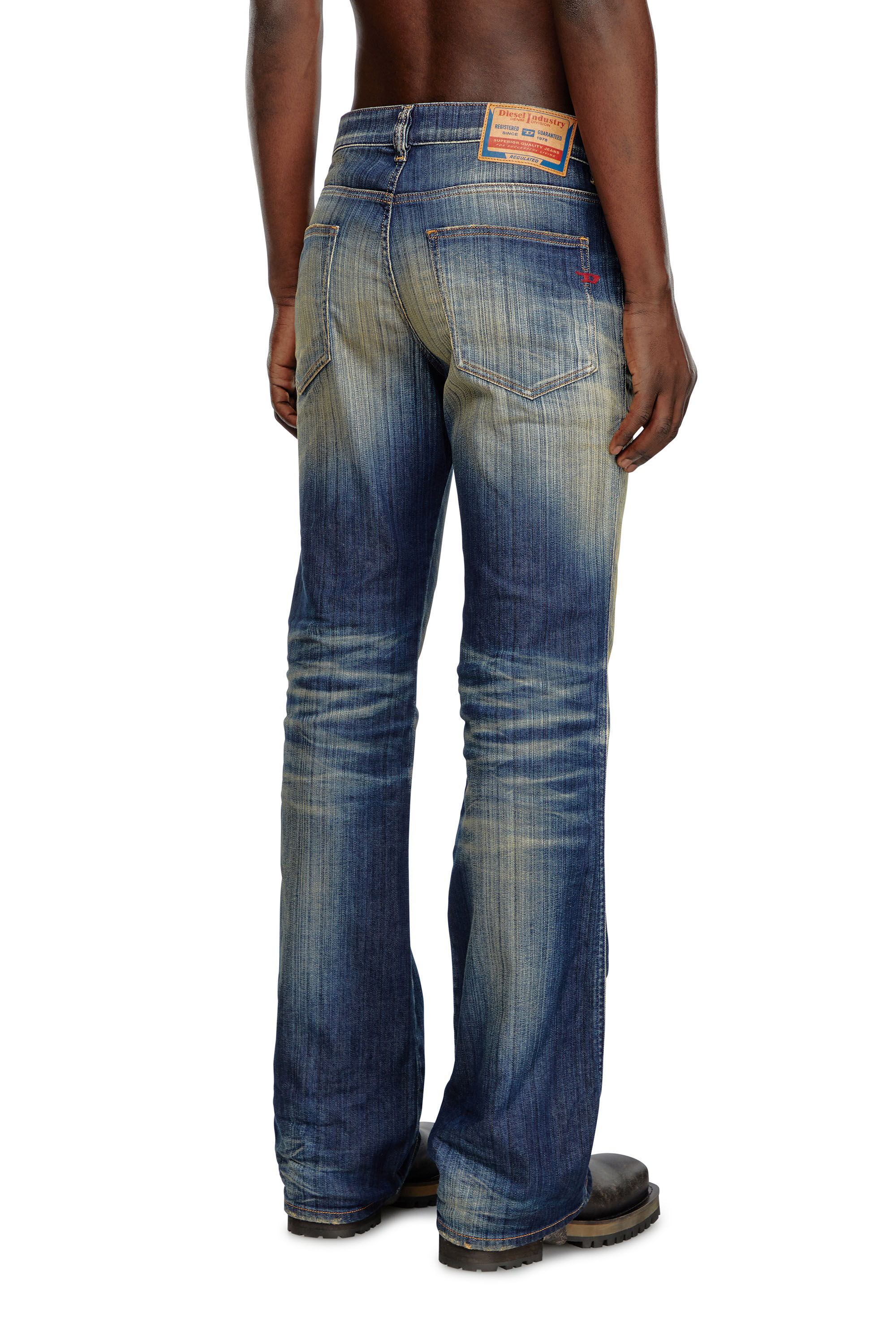 Diesel - Bootcut Jeans 1998 D-Buck 09J46 Homme, Bleu Foncé - Image 4