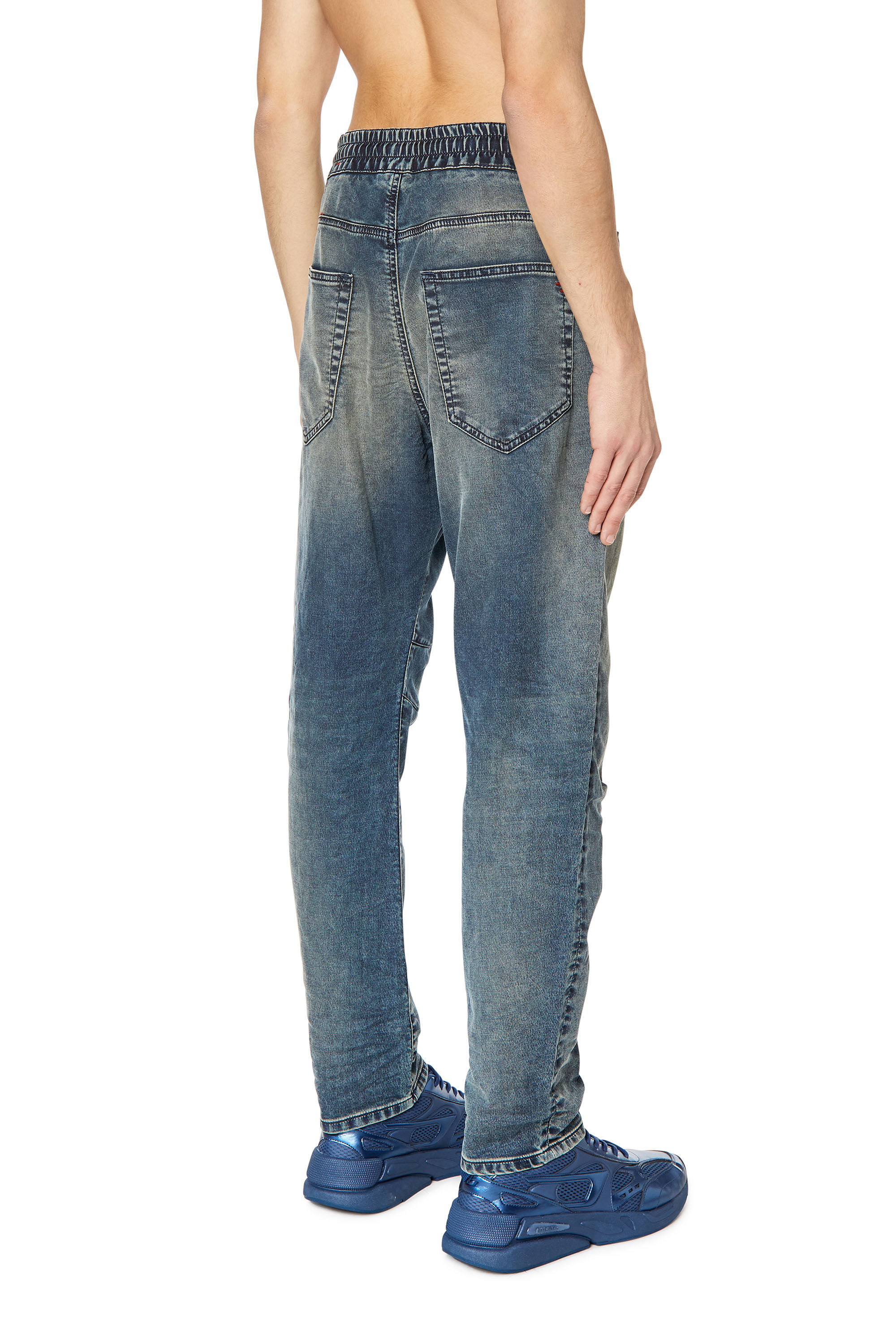 Diesel - Tapered 2040 D-Amage Joggjeans® 068DS, Male's Tapered 2040 D-Amage Joggjeans® in Dark Blue - 4