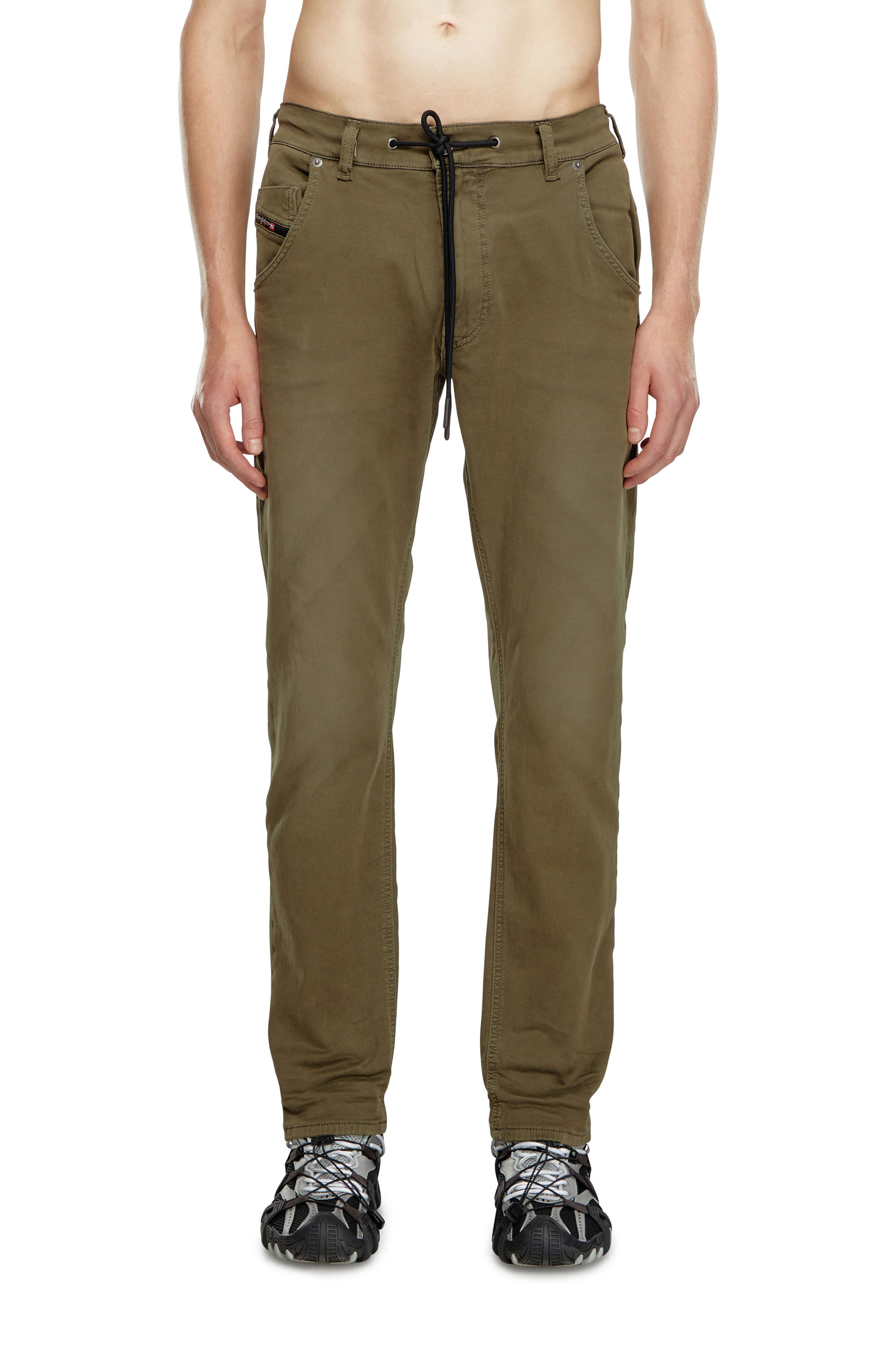 Diesel - Regular 2030 D-Krooley Joggjeans® 0670M Homme, Vert Militaire - Image 3