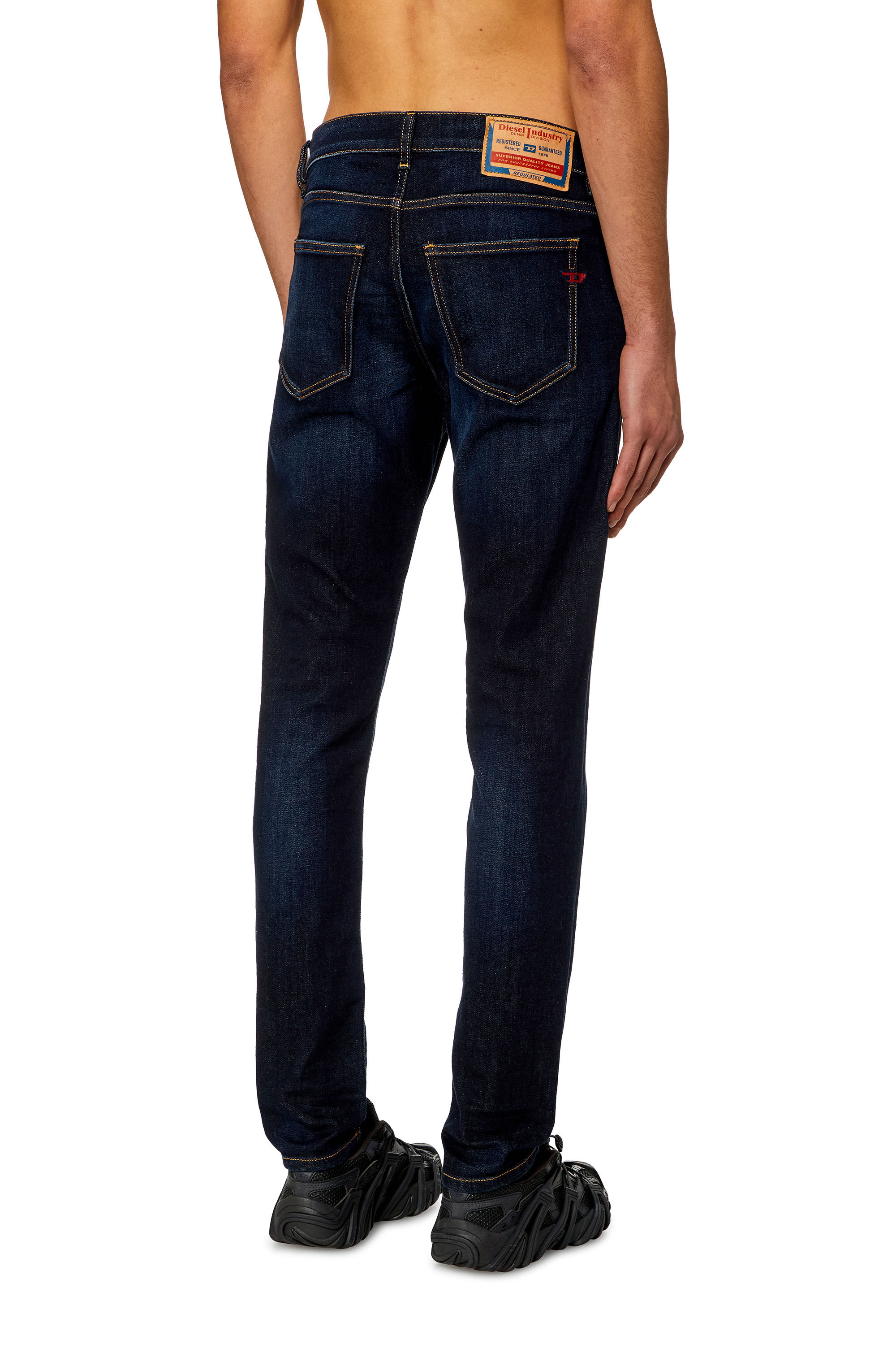 Diesel - Homme Slim Jeans 2019 D-Strukt 009ZS, Bleu Foncé - Image 4