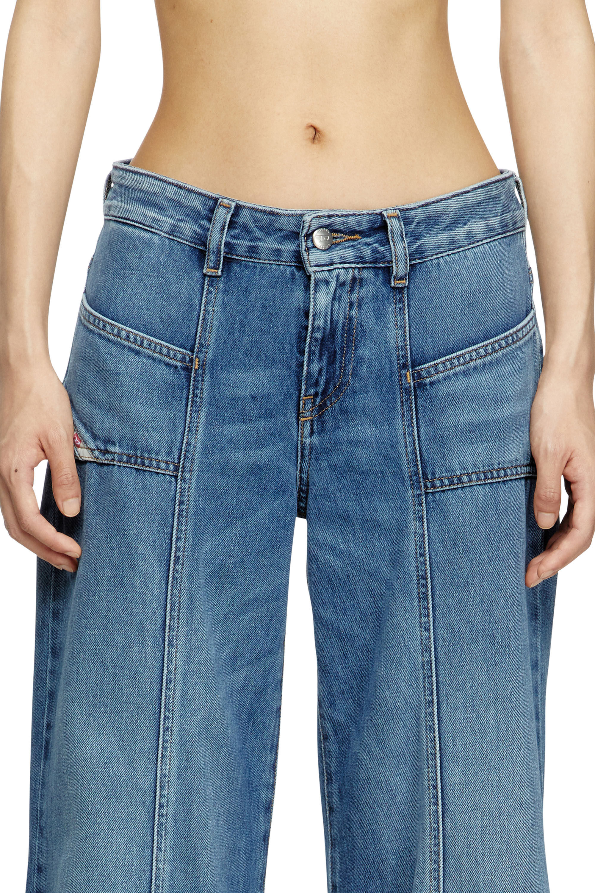 Diesel - Flare Jeans D-Akii 09M56 Femme, Bleu moyen - Image 5