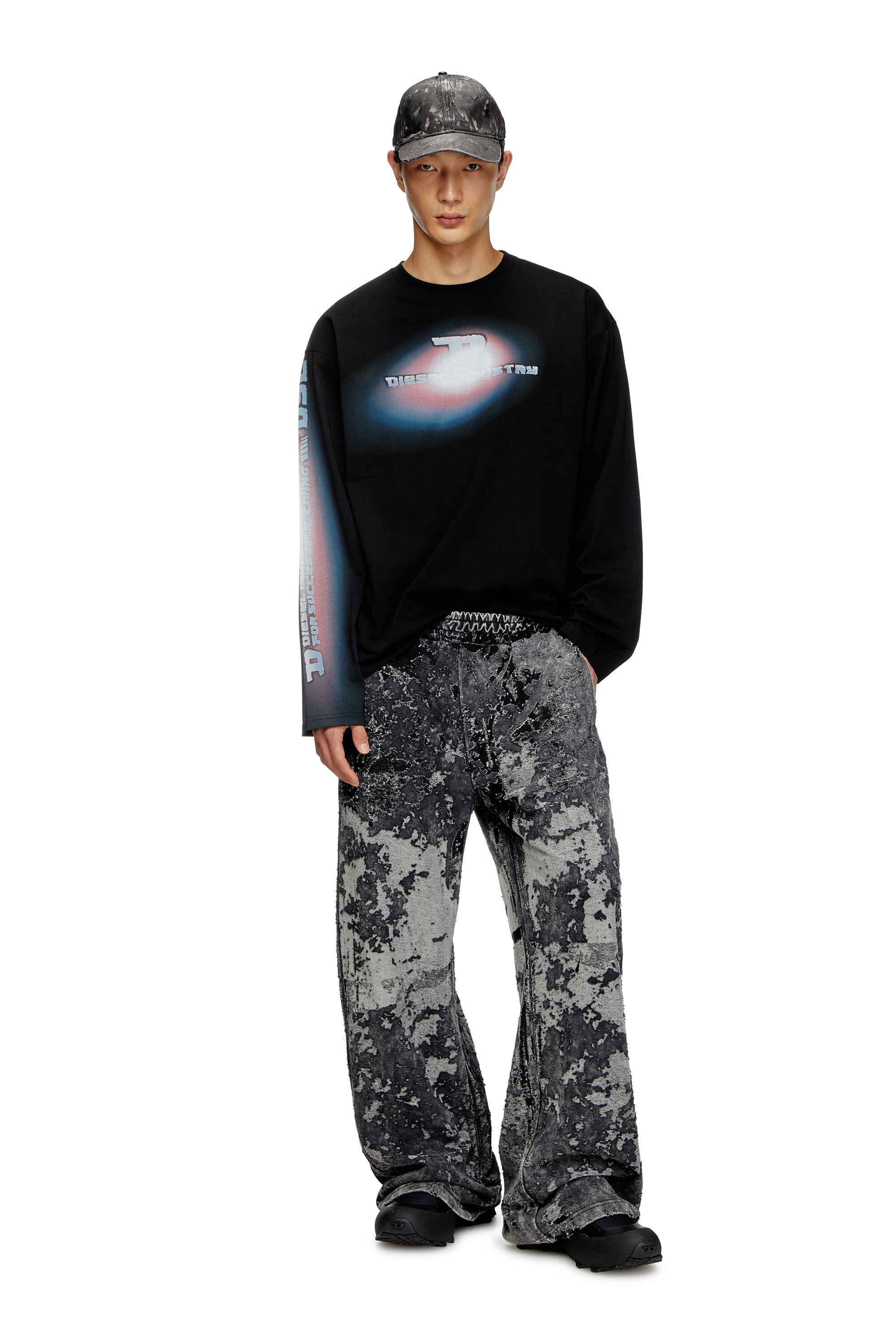 Diesel - P-MARTIS-SHOW, Male's Burnout track pants with camo effect in Black - 1