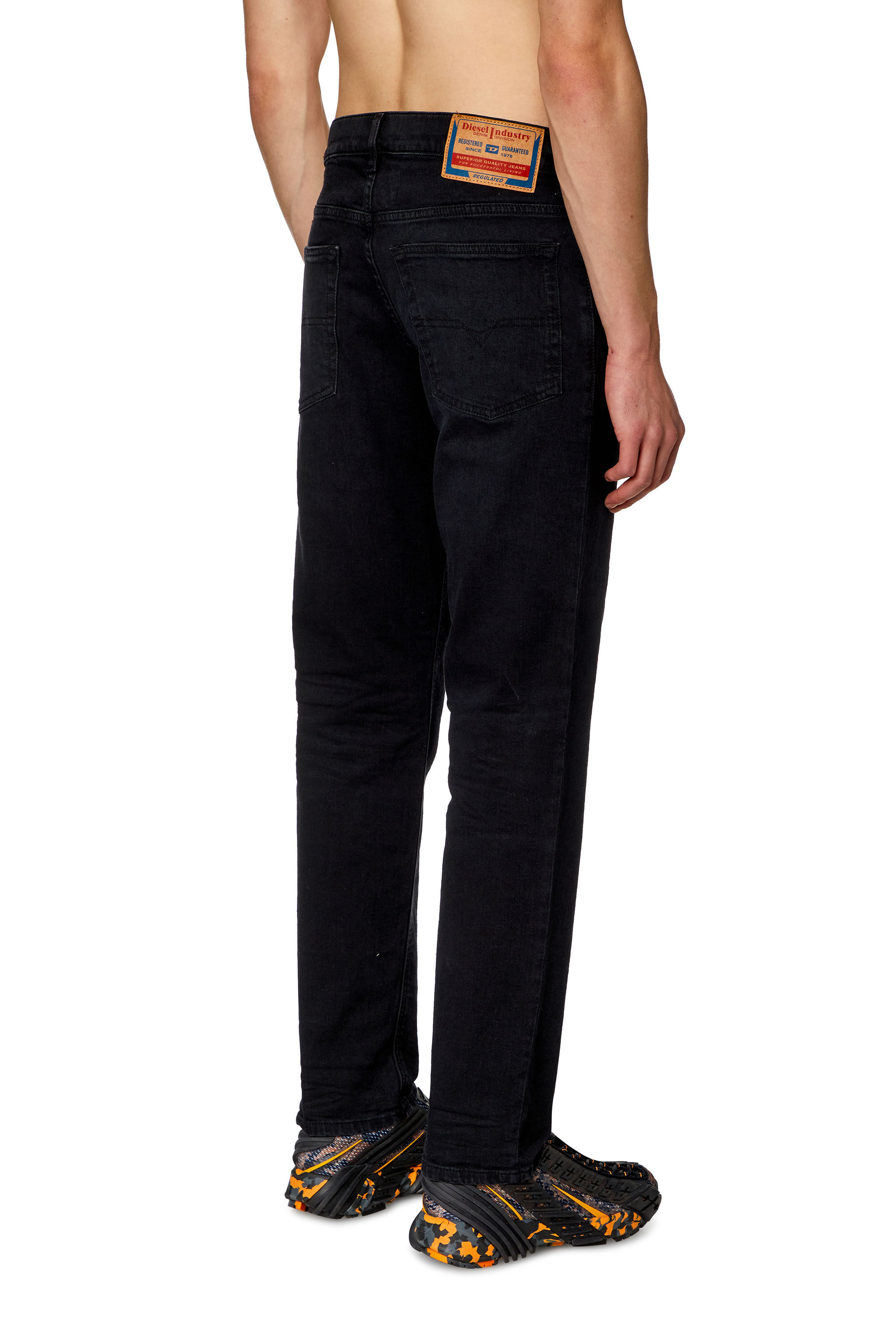 Diesel - Tapered Jeans 2023 D-Finitive 0KIAJ Homme, Noir/Gris foncé - Image 3