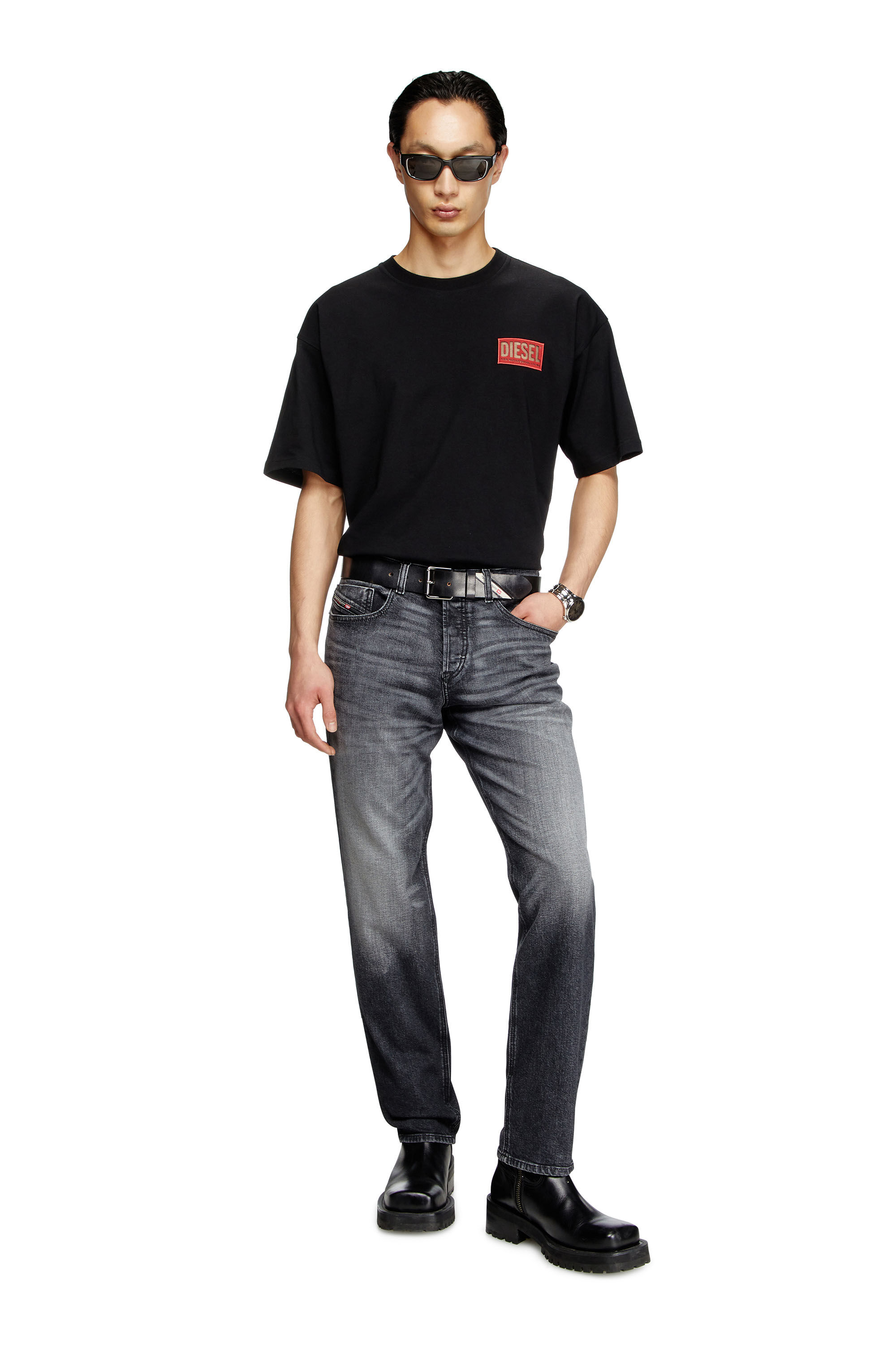 Diesel - Regular Jeans 2023 D-Finitive 09L52 Homme, Noir/Gris foncé - Image 1