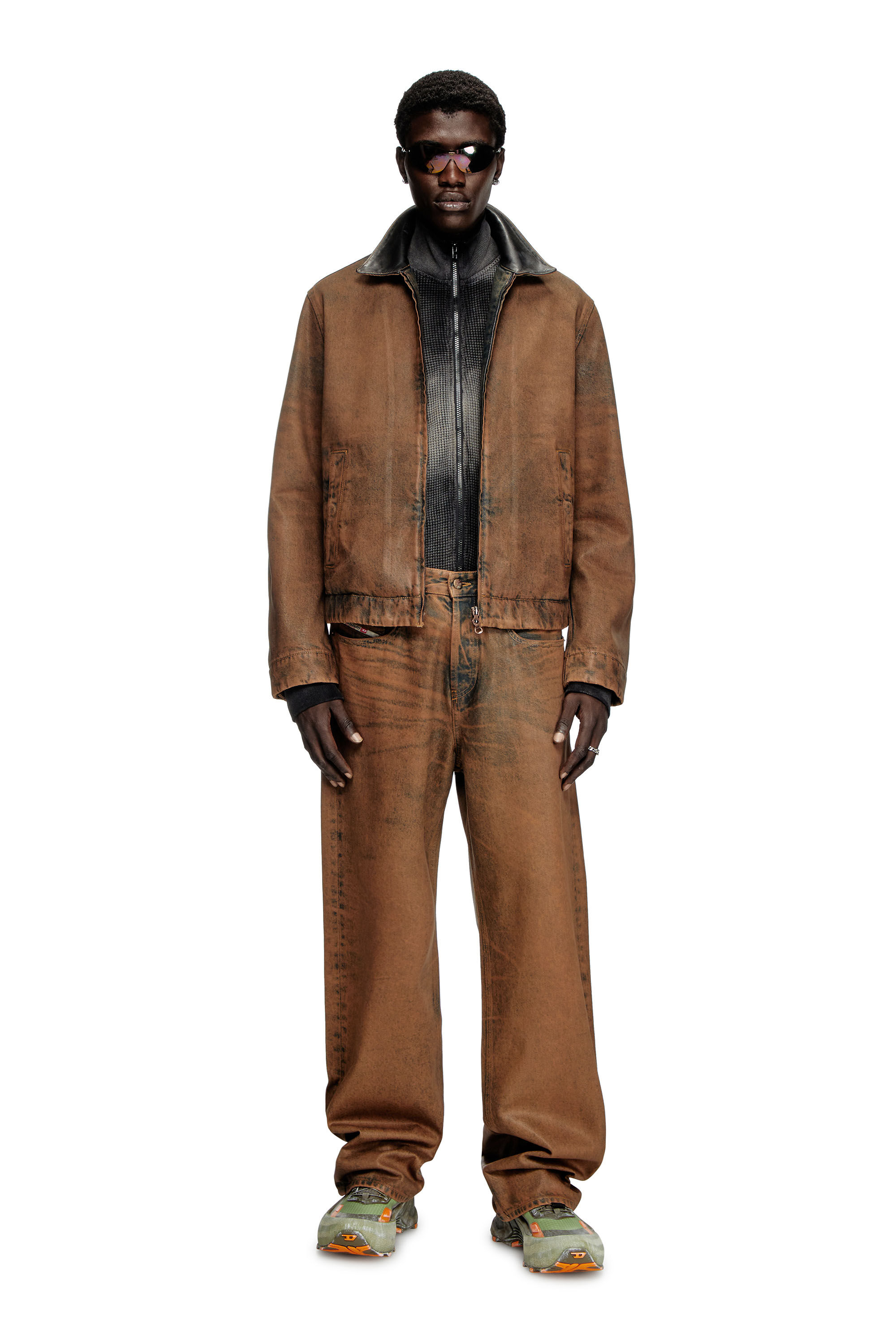 Men's Relaxed Jeans | Brown | Diesel 2001 D-Macro Men's Relaxed Jeans | Brown | Diesel 2001 D-Macro
