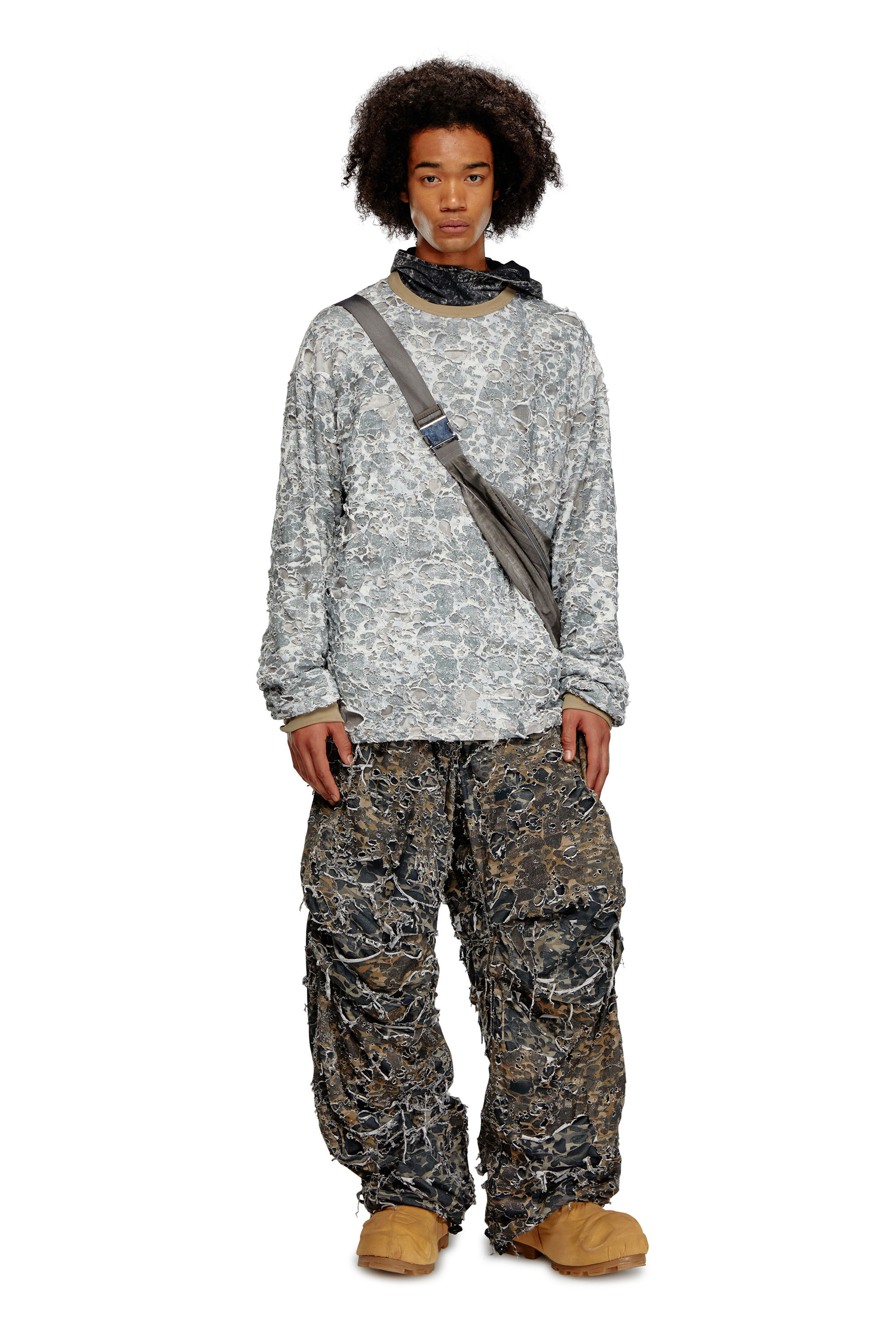 Diesel - T-BOXT-LS-CAMU, Male's Camo T-shirt with destroyed finish in Green/Grey - 1