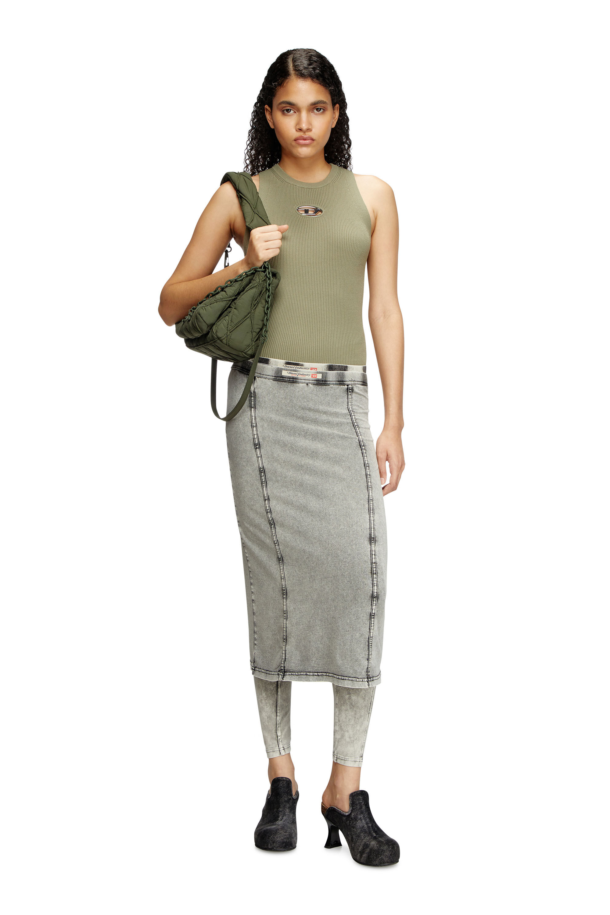 Diesel - M-CADDIX-TOP, Top en maille côtelée avec petite plaque à logo Femme in Vert - 1