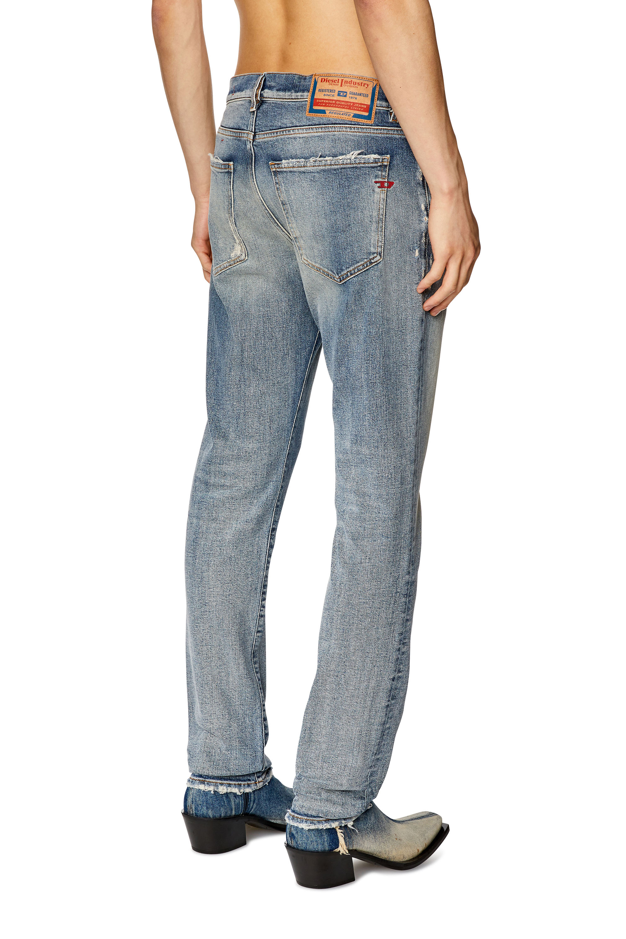 Diesel - Slim Jeans 2019 D-Strukt 007Q3, Bleu Clair - Image 2