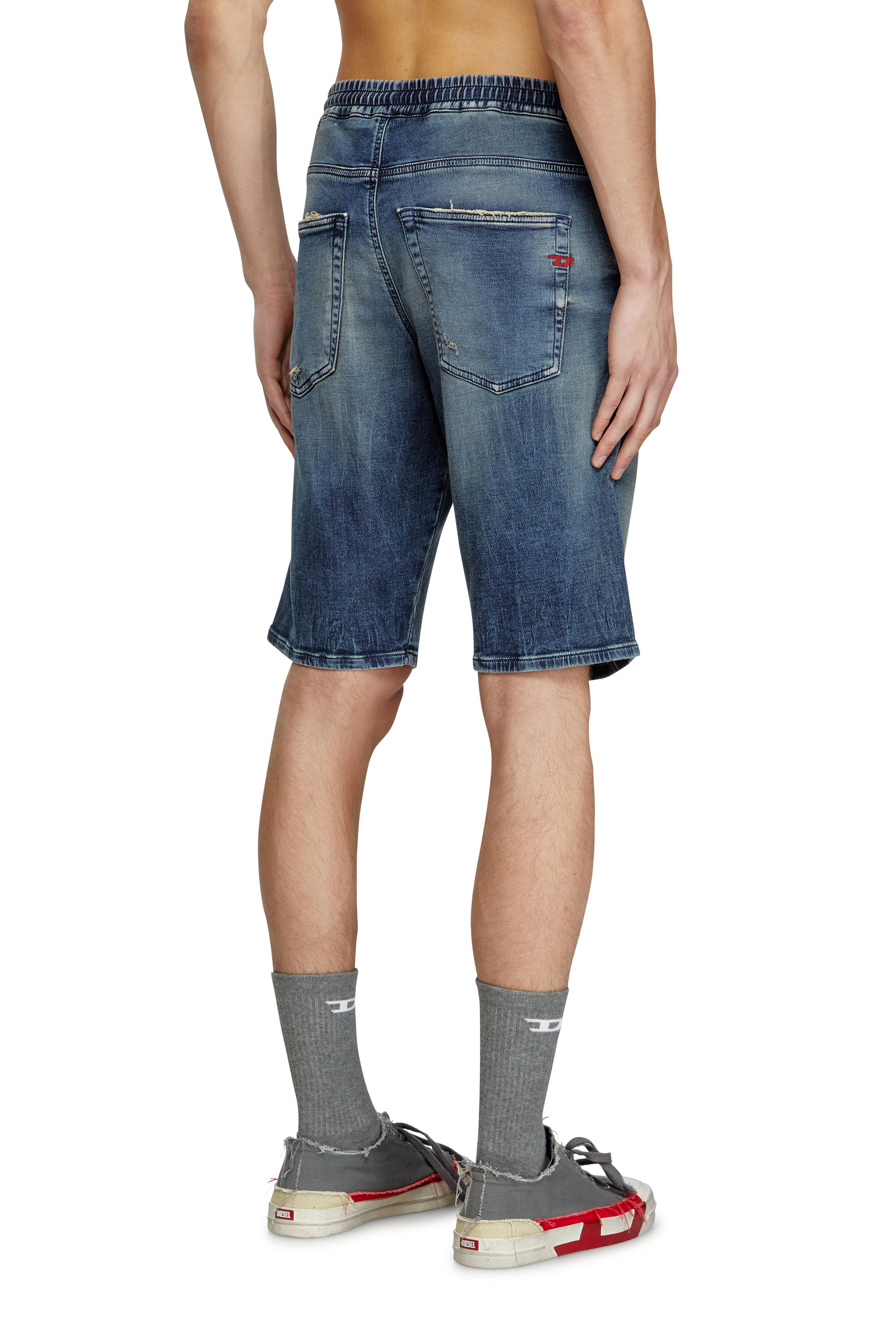 Diesel - 2033 D-KROOLEY-SHORT JOGG, Short chino en JoggJeans Homme in Bleu - 2