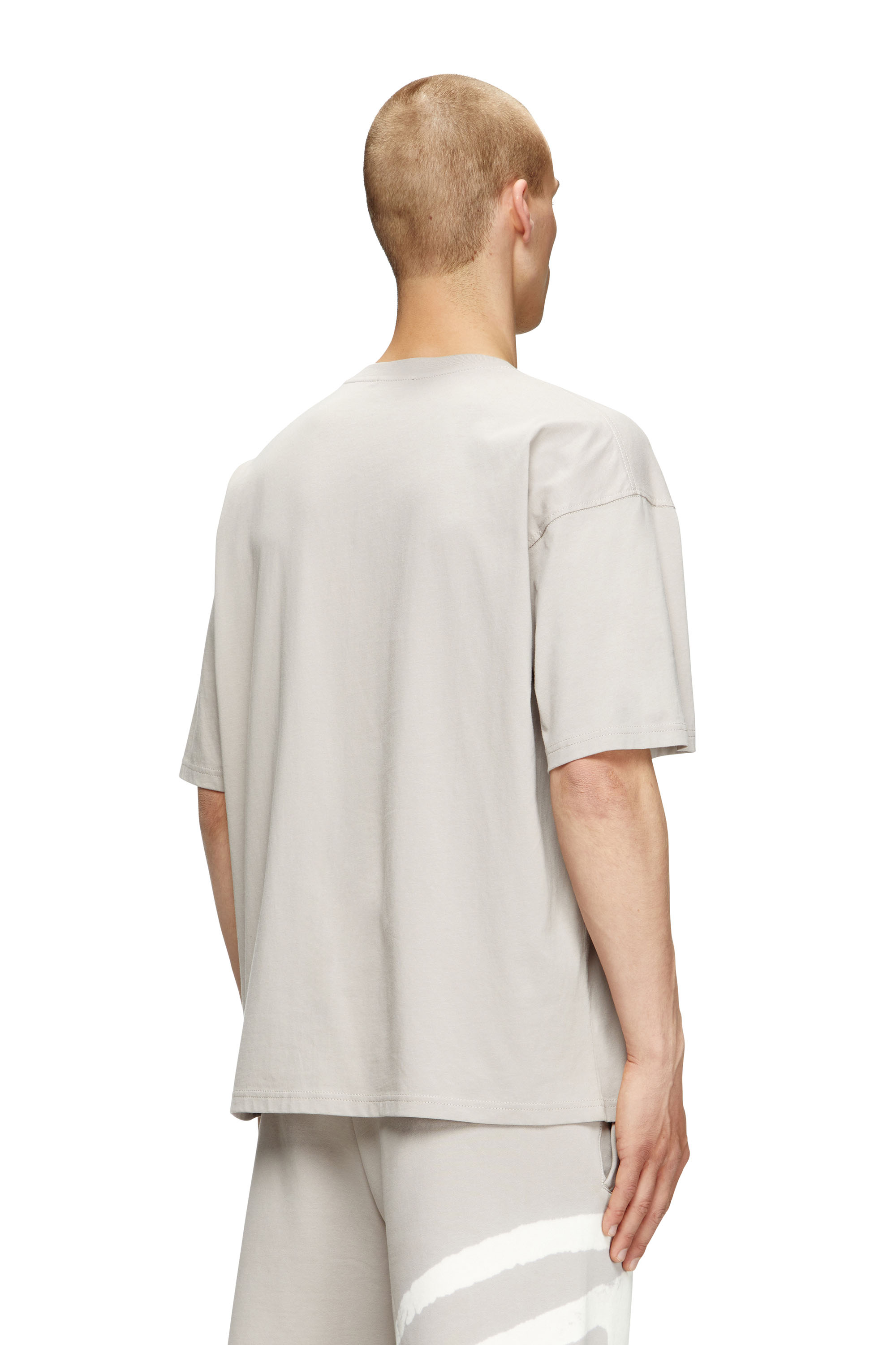 Diesel - T-BOXT-BLEACH, T-shirt avec logo Oval D effet blanchi Homme in Gris - 4