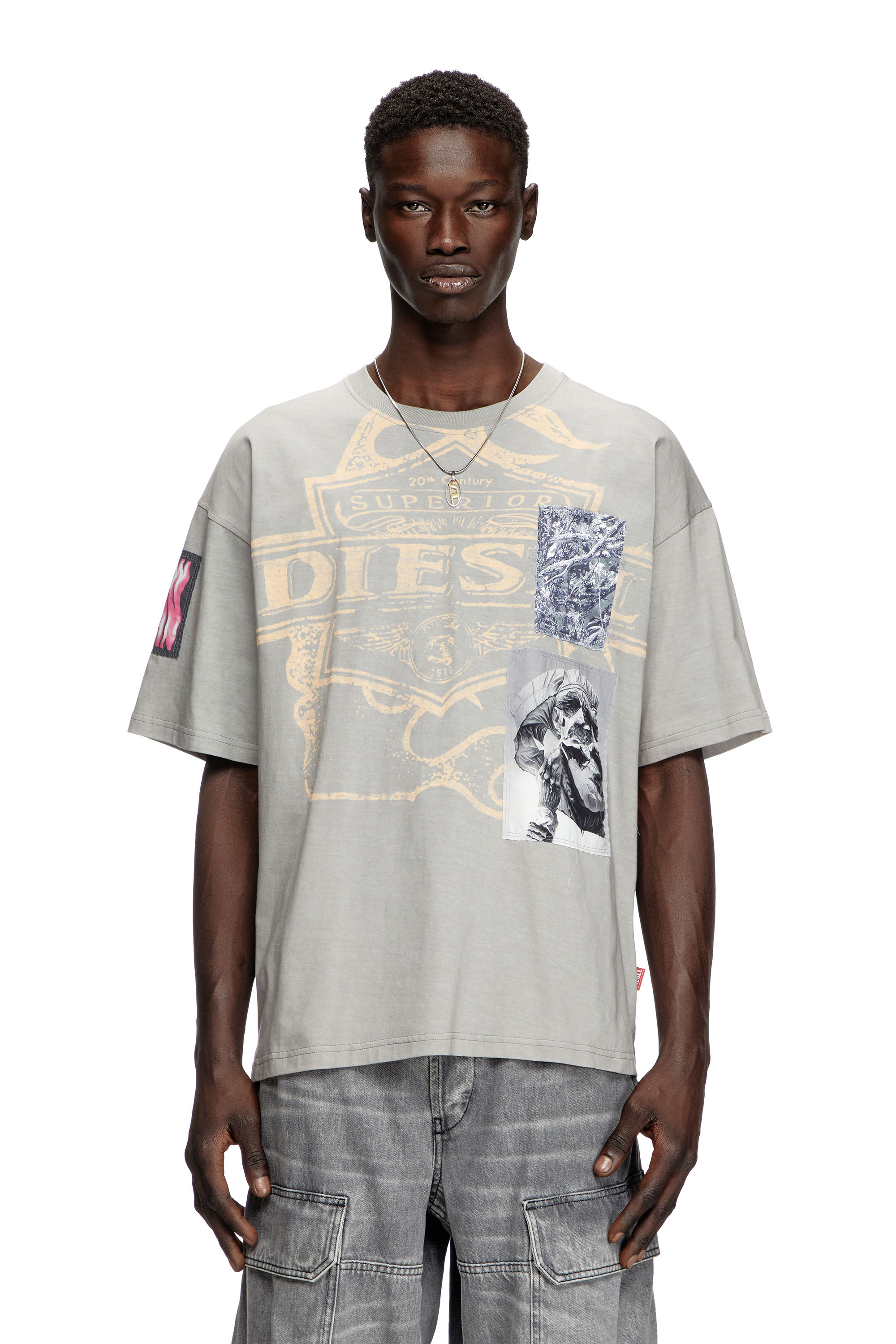 Diesel - T-BOXT-SLITS-R8, Male's T-shirt with patch detail in Grey - 1