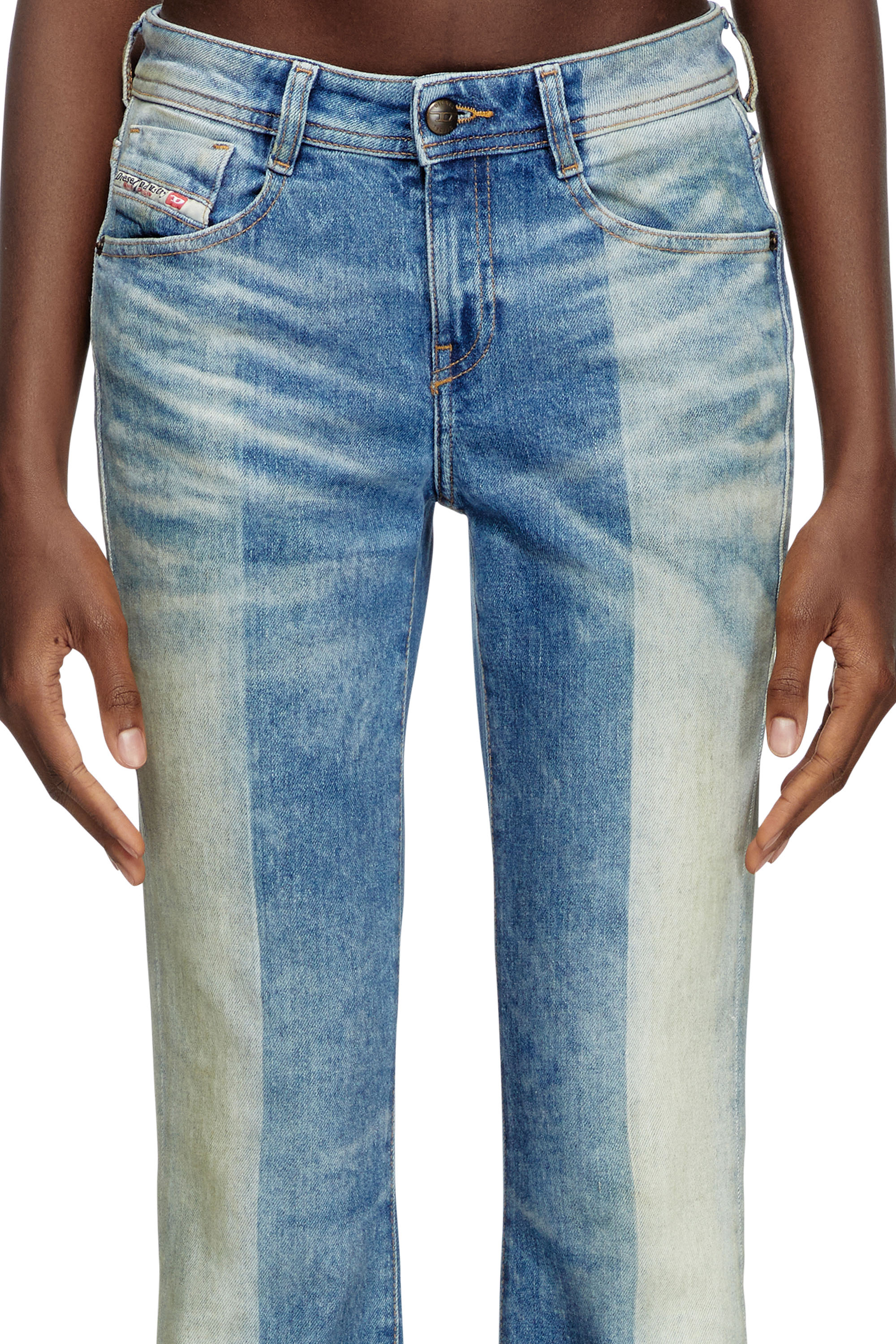 Diesel - Bootcut Jeans 1969 D-Ebbey 007W8 Femme, Bleu moyen - Image 5