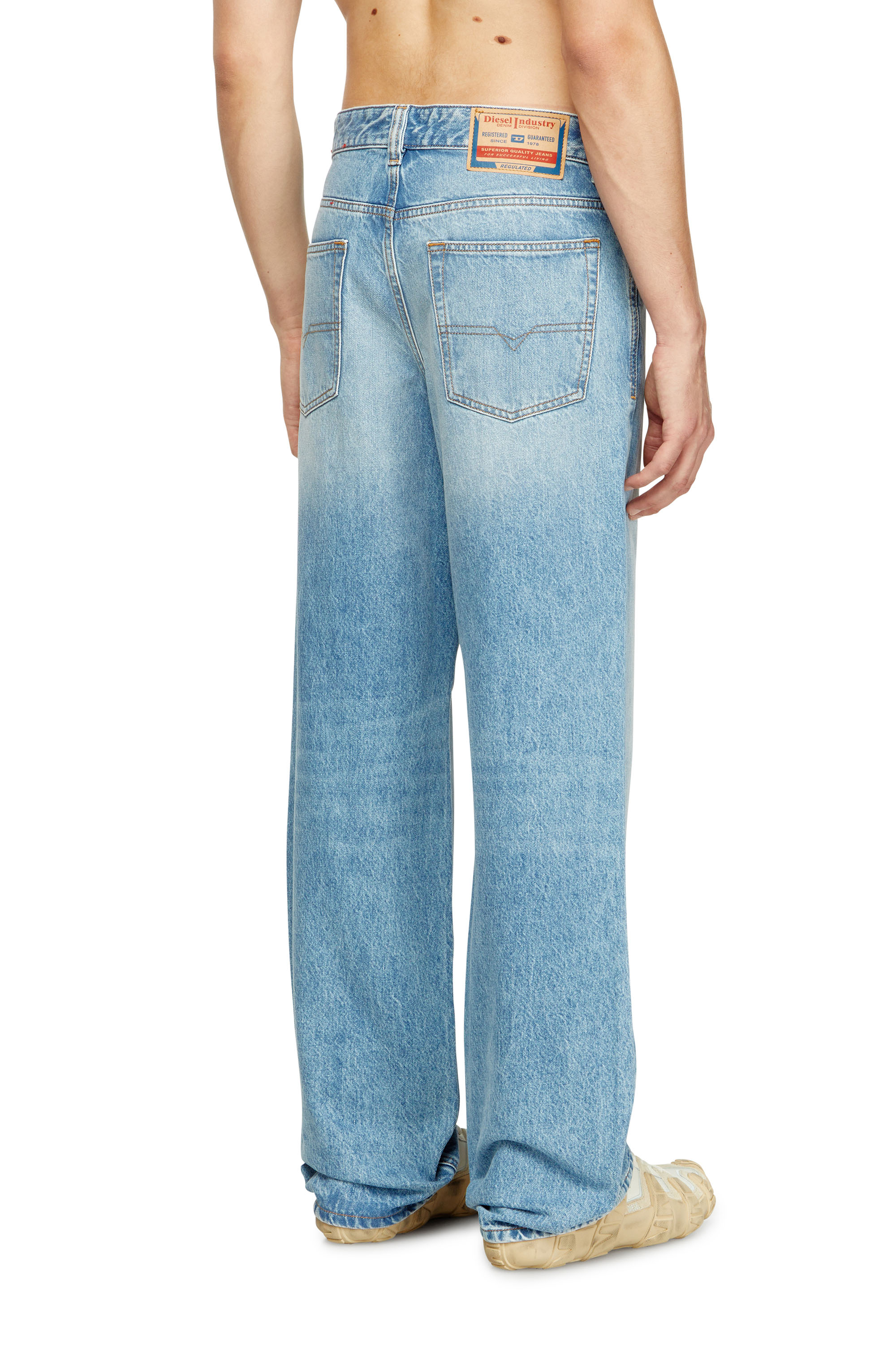 Diesel - Male's Relaxed Jeans 2001 D-Macro 09I29, Light Blue - 4