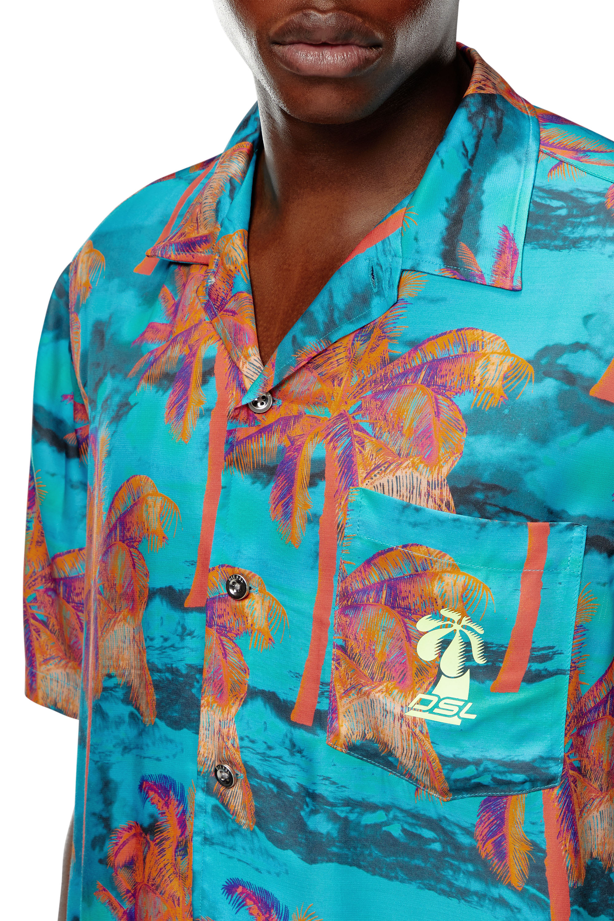 Diesel - BMOWT-ADRIAN, Homme Chemise de plage avec imprimé palmier in Bleu - Image 4