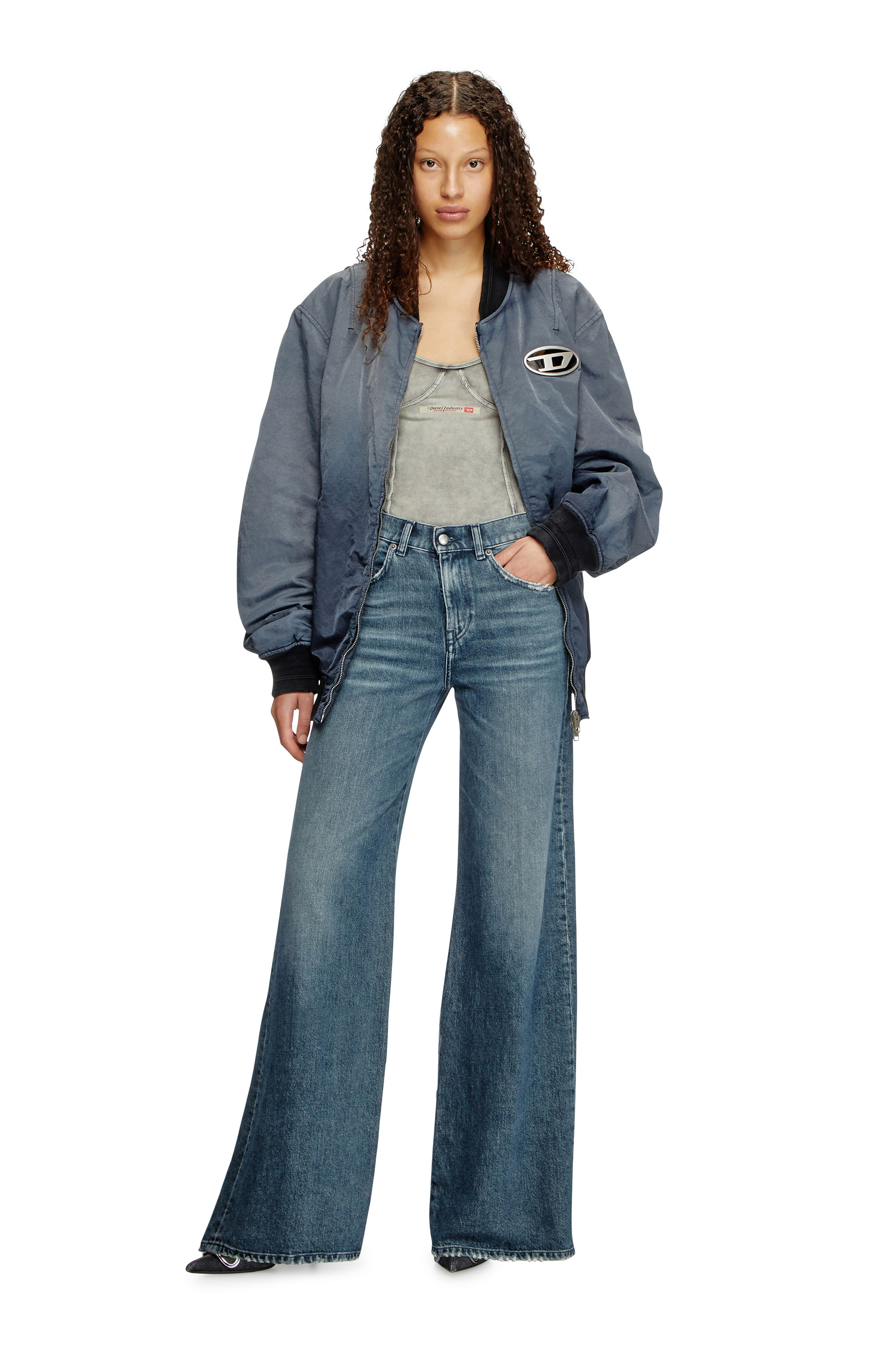 Diesel - Flare Jeans 1978 D-Akemi 007Y7 Femme, Bleu moyen - Image 2