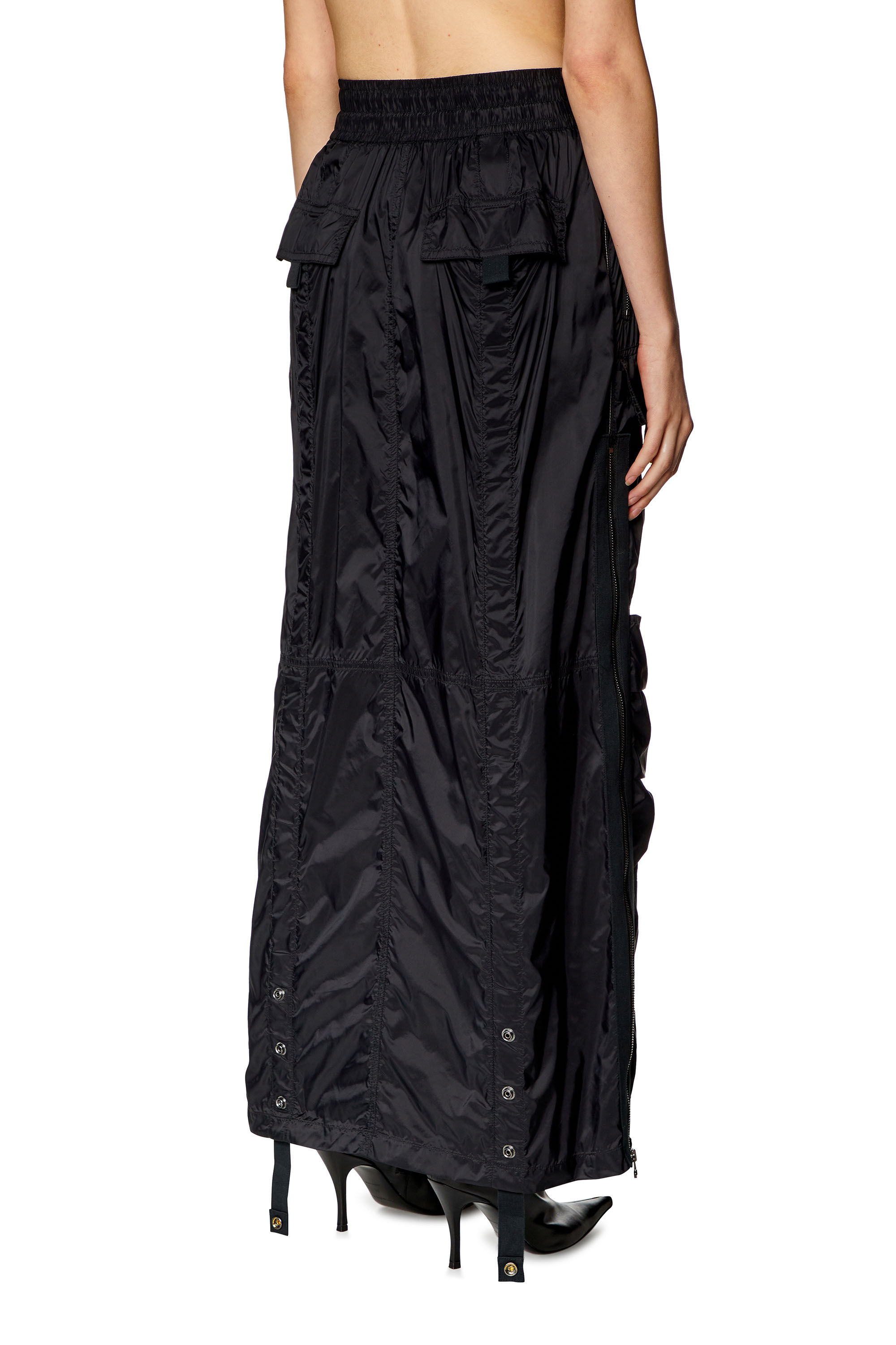 Diesel - O-CREP, Female's Long skirt with cargo pockets in Black - 4