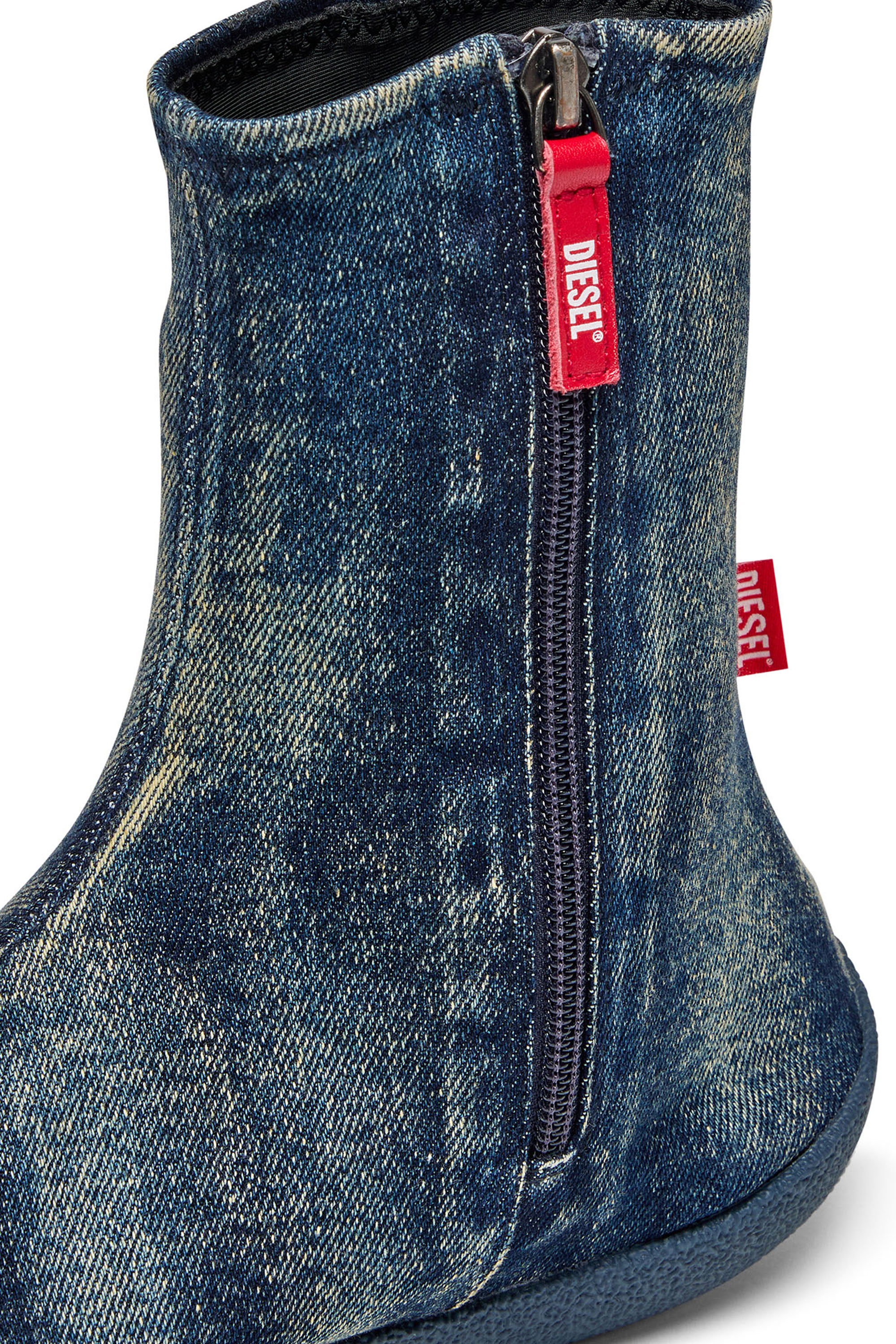 Diesel - D-SHOCK BT, Male's Socks boots in solarised denim in Blue - 5