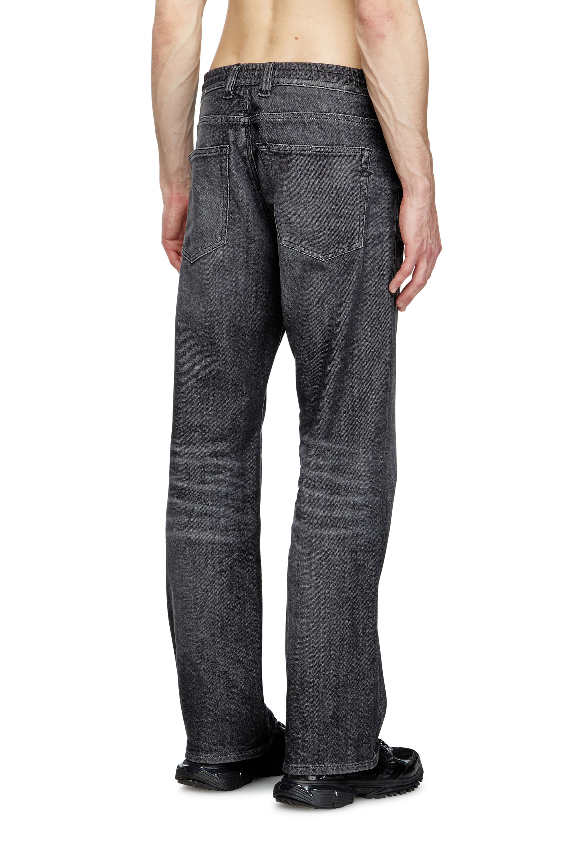 Diesel - Male's Relaxed 2080 D-Reel Joggjeans® 09M66, Black/Dark Grey - 4