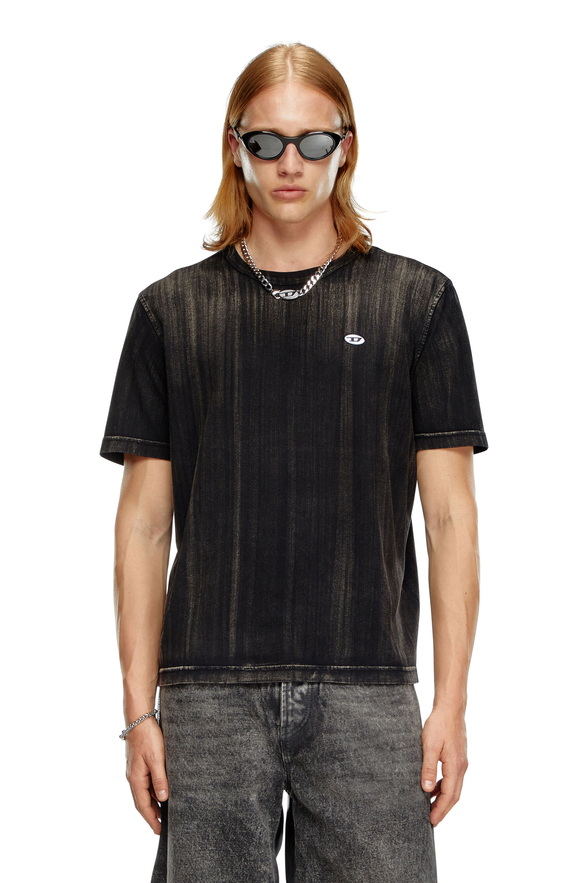 Diesel - T-ADJUST-K8, T-shirt avec effet délavé au pinceau Homme in Noir - 1