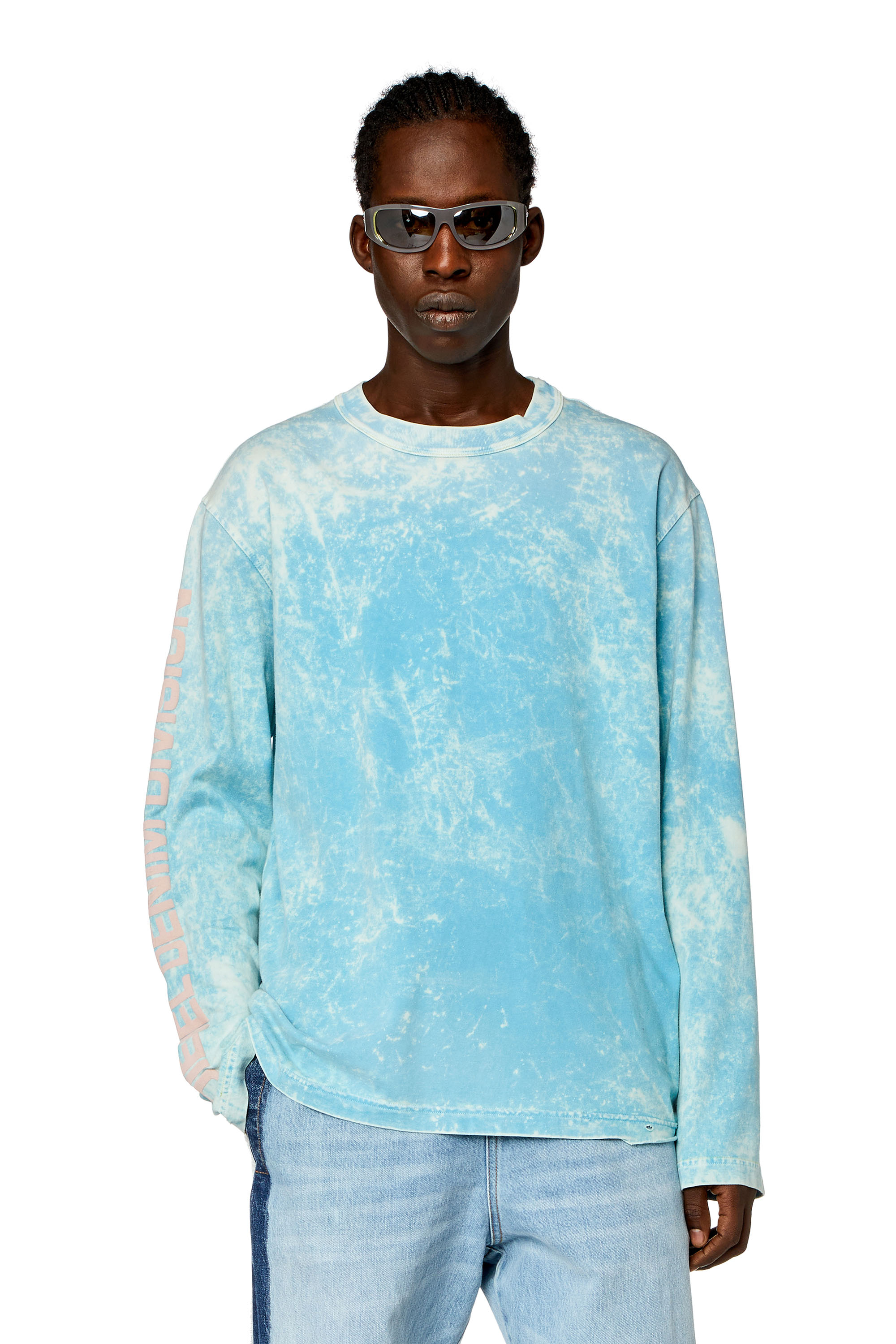 Diesel - T-CRANE-LS-N1, Homme T-shirt à manches longues délavé à l'acide in Bleu - Image 1