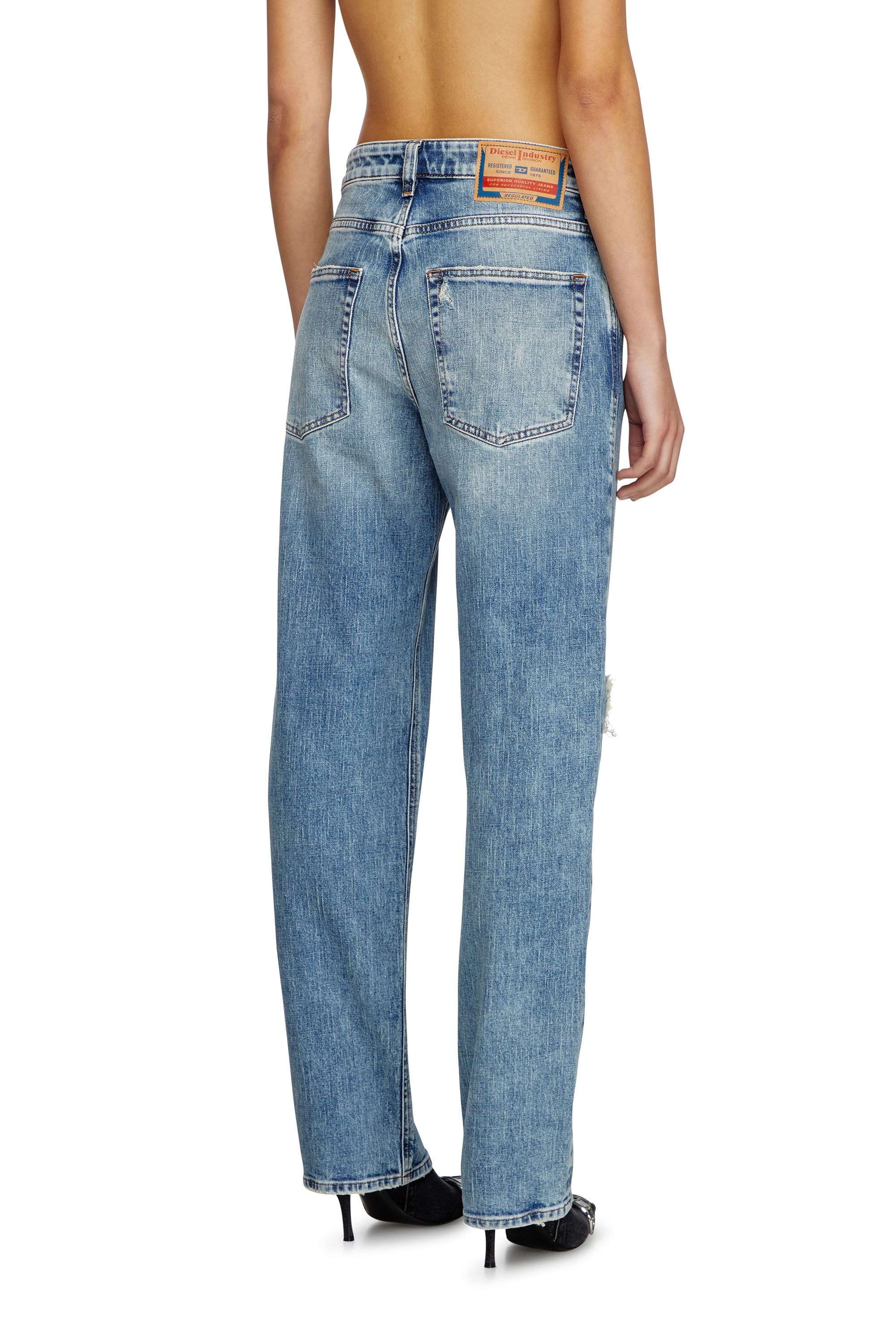 Diesel - Female's Regular Jeans 1988 D-Ark 09L34, Light Blue - 4