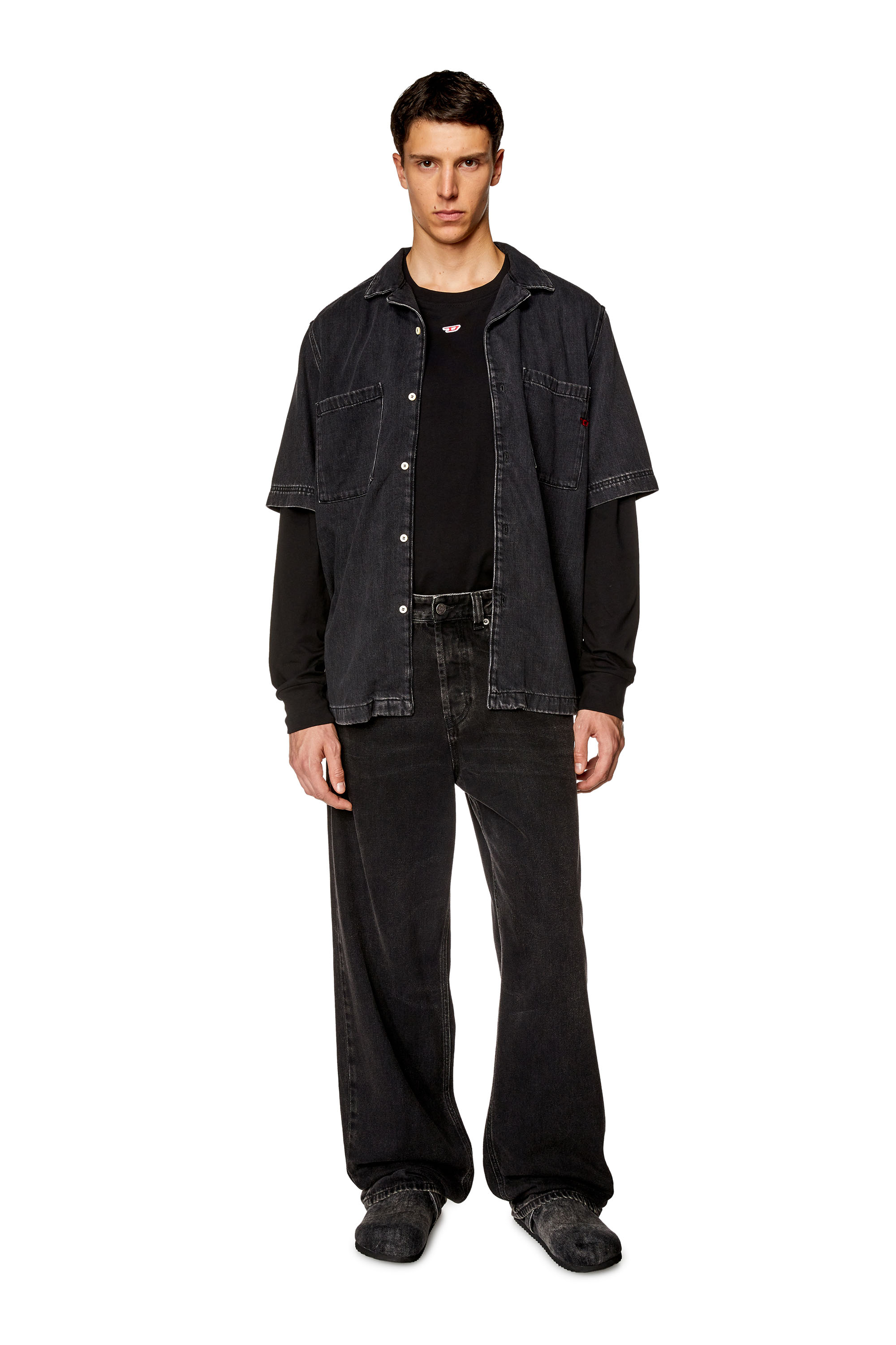 Diesel - D-PAROSHORT, Male's Bowling shirt in Tencel denim in Black - 4