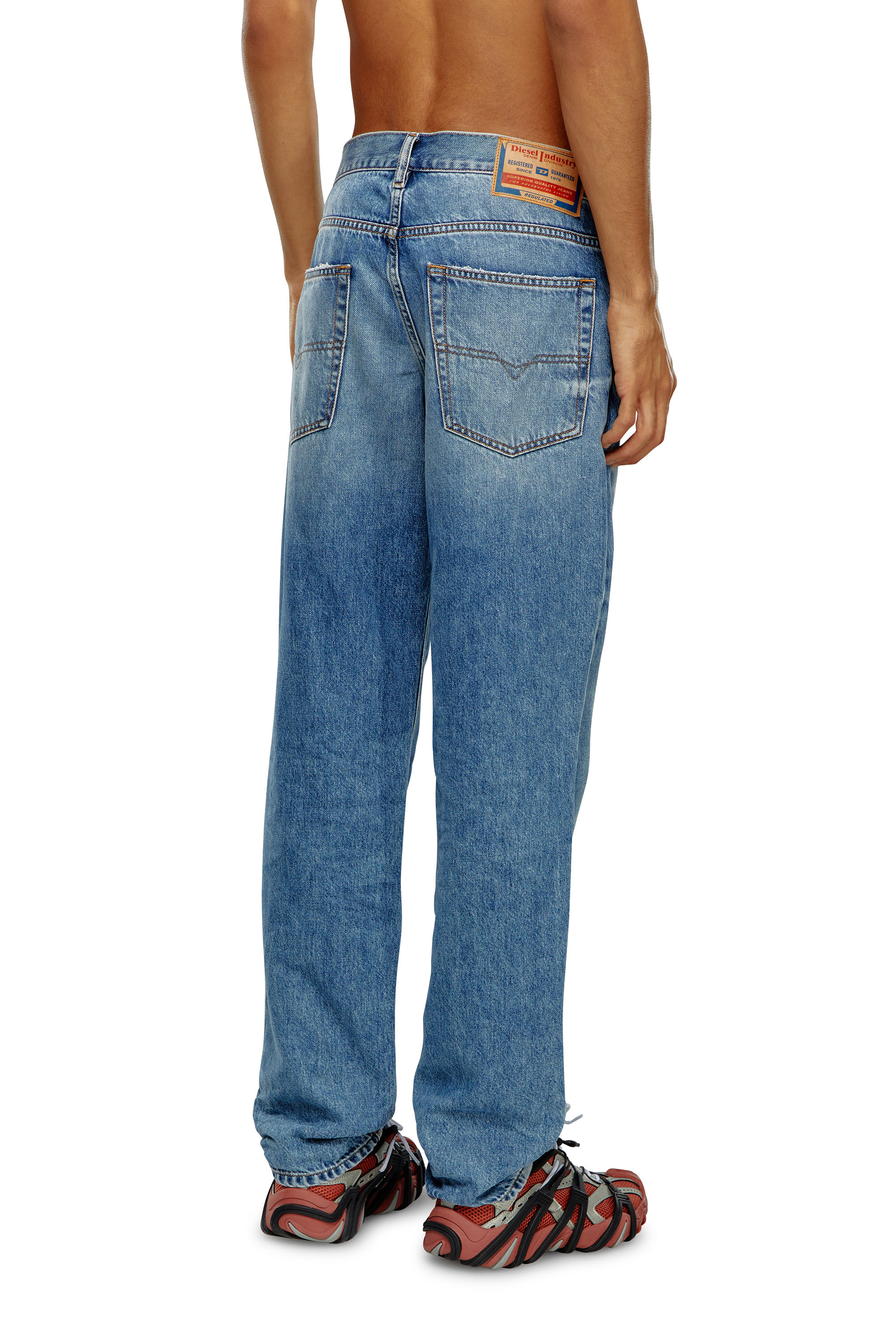 Diesel - Male Tapered Jeans 2023 D-Finitive 09H95, Medium Blue - Image 4