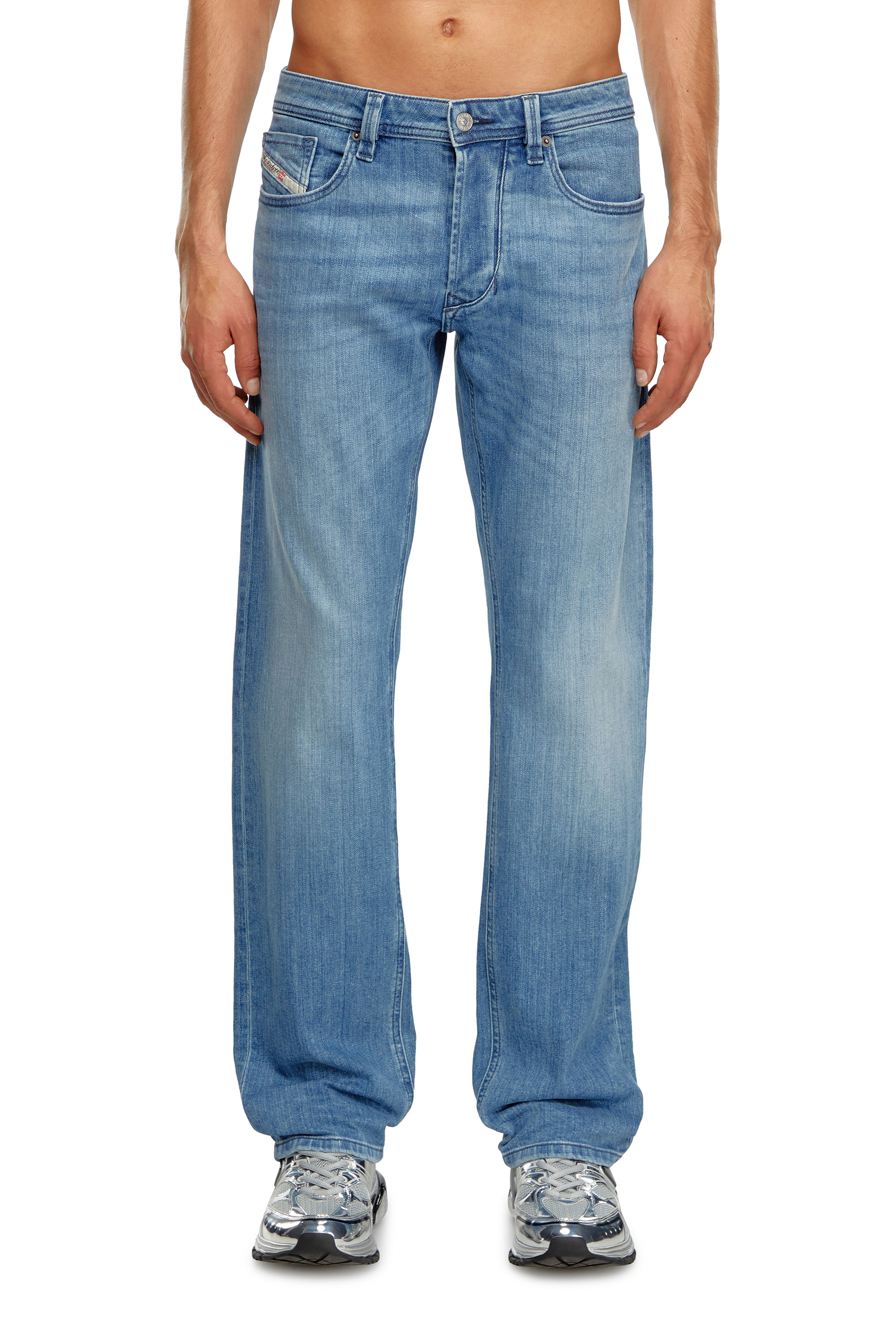 Diesel - Regular Jeans 1985 Larkee 0GRDI Homme, Bleu Clair - Image 2