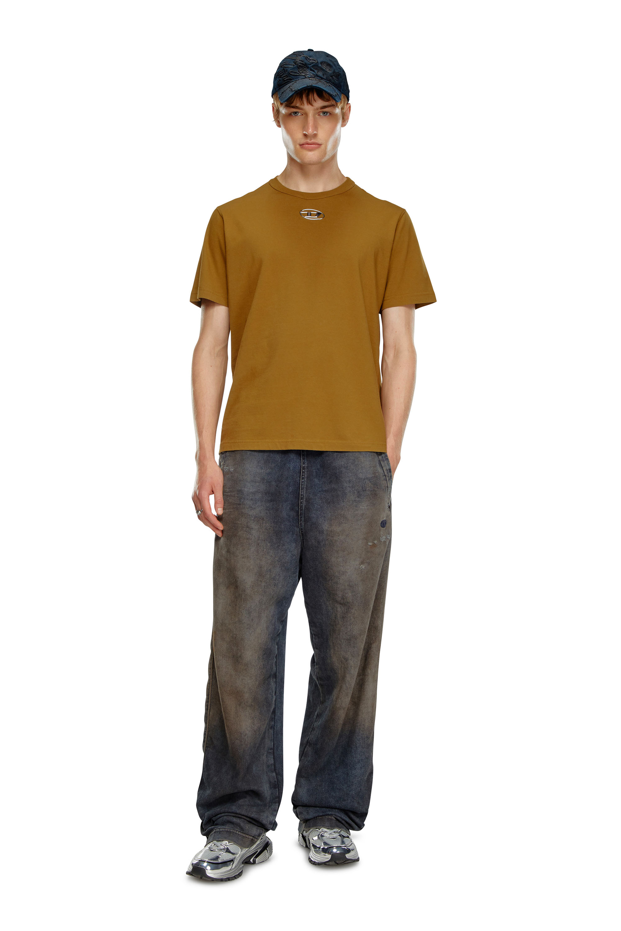 Diesel - T-JUST-OD, T-shirt avec logo moulé par injection Homme in Marron - 2