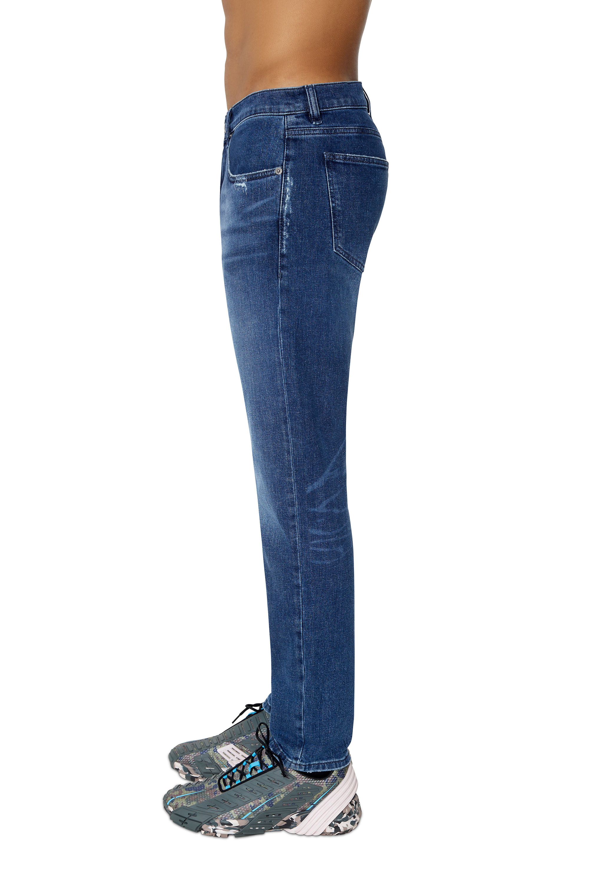 Diesel - 2019 D-Strukt 09F55 Slim Jeans, Bleu moyen - Image 4