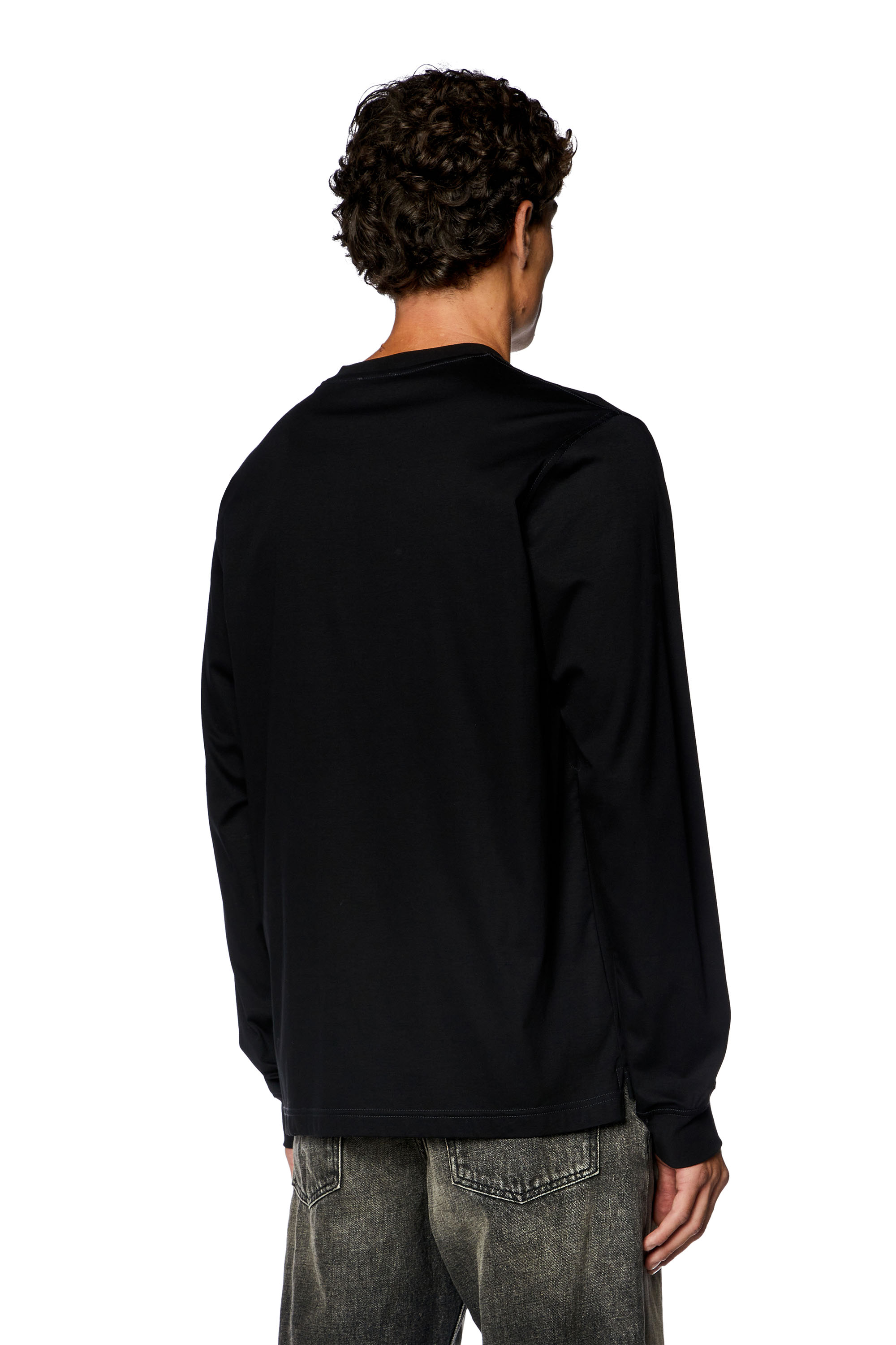 Diesel - T-MUST-LS-SLITS-N, Homme T-shirt à manches longues avec imprimés à haute densité in Noir - Image 2