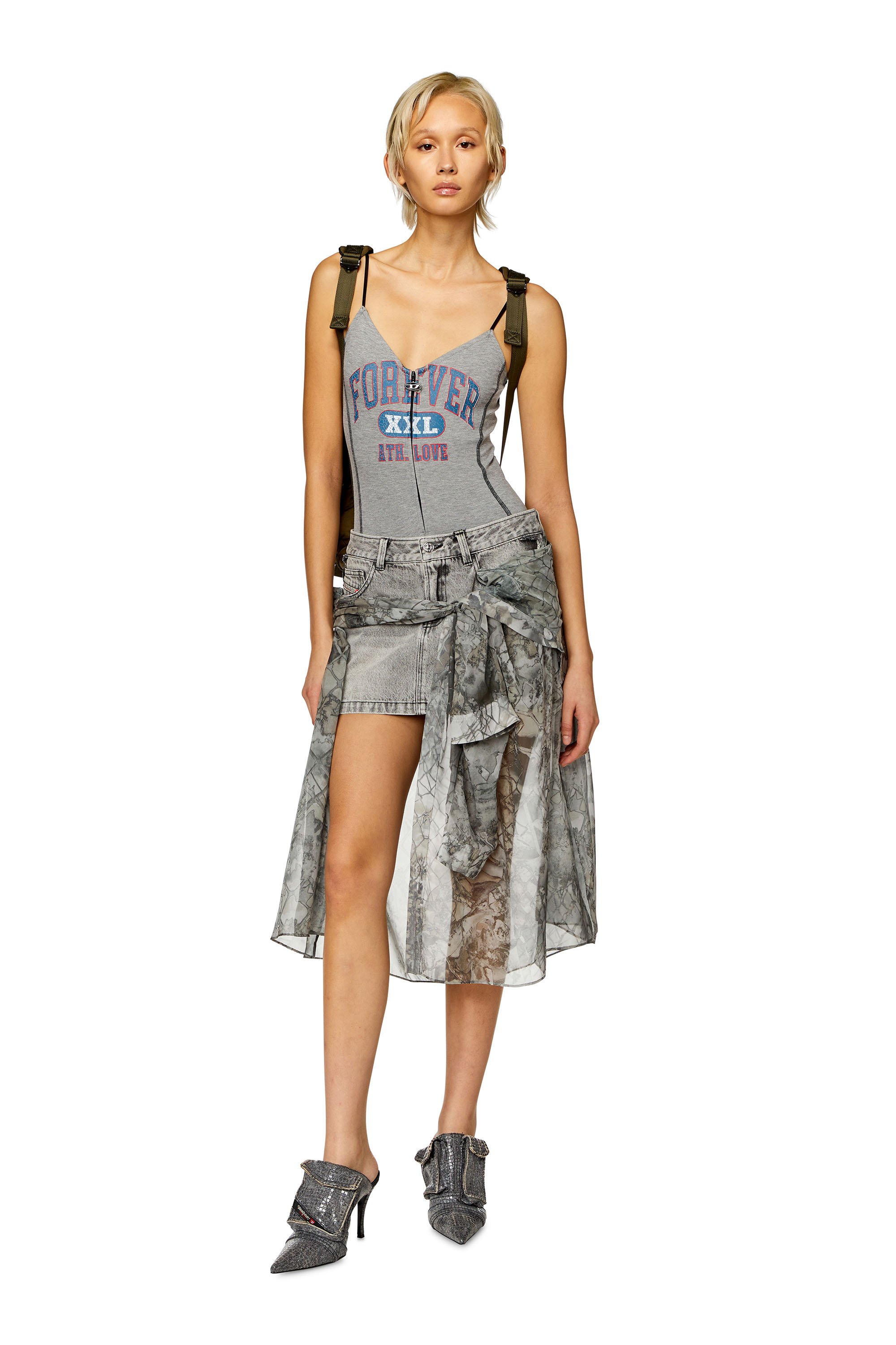 Diesel - O-JEANY, Femme Mini-jupe en denim avec superposition en mousseline in Gris - Image 2