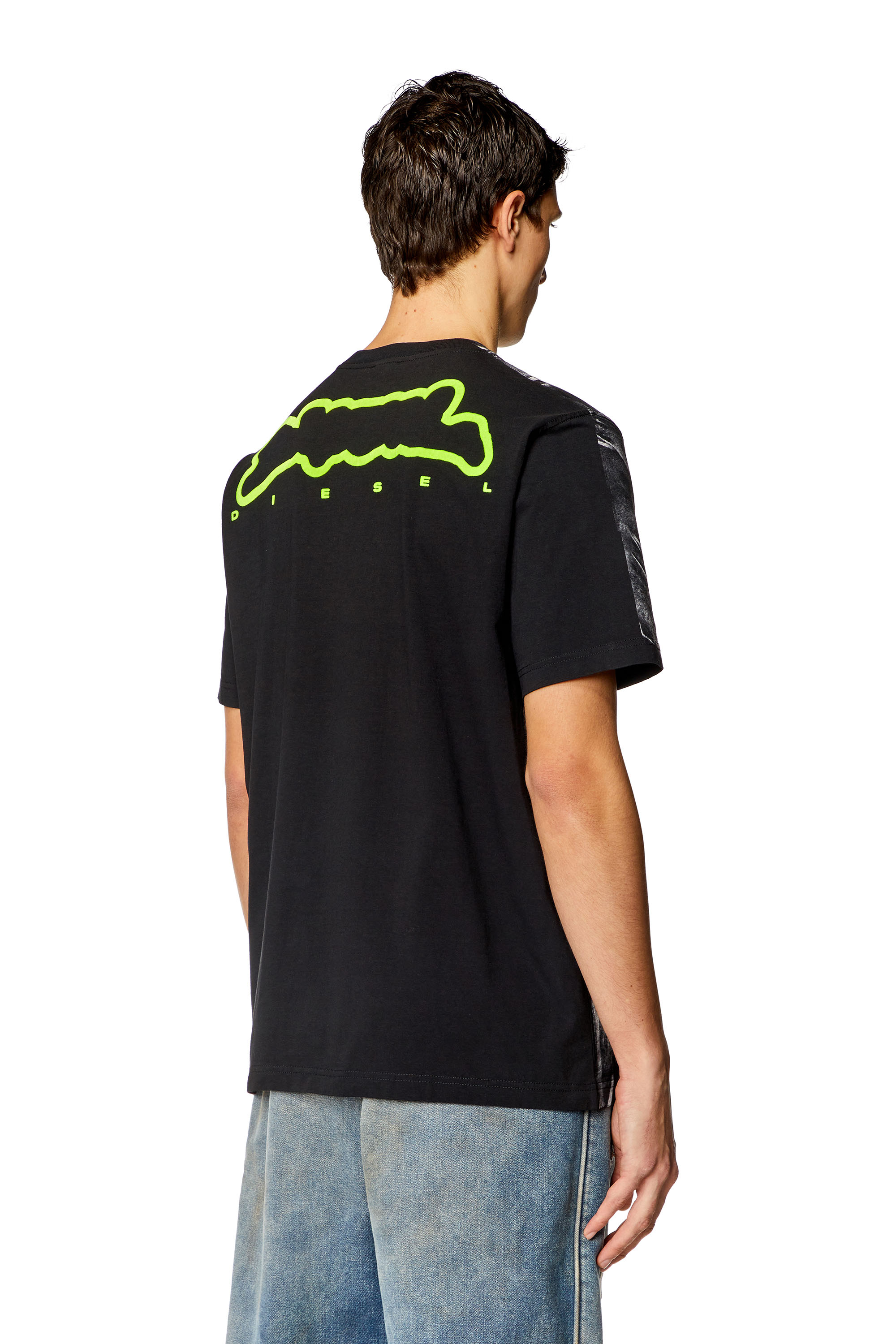 Diesel - T-JUST-N3, Homme T-shirt avec imprimé effet froissé in Polychrome - Image 2