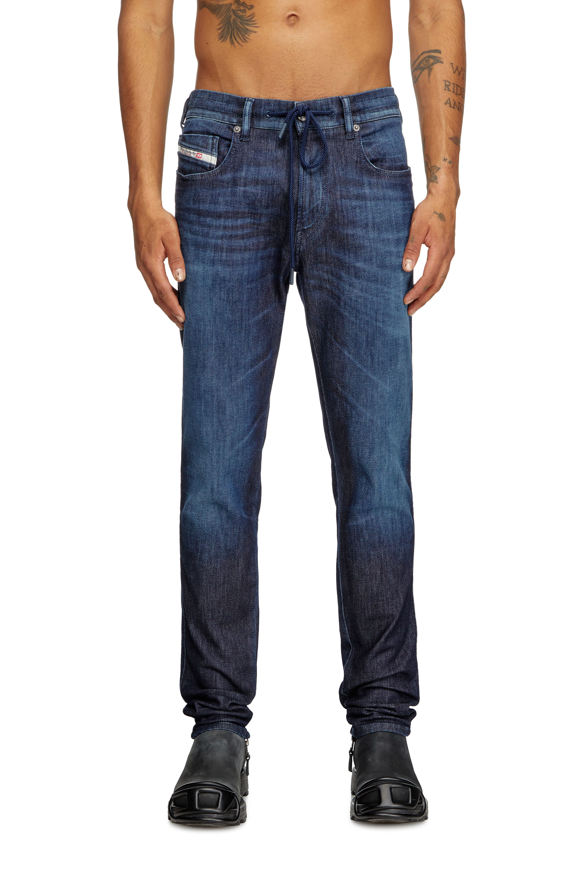 Diesel - Slim 2060 D-Strukt Joggjeans® 09L11 Homme, Bleu Foncé - Image 1