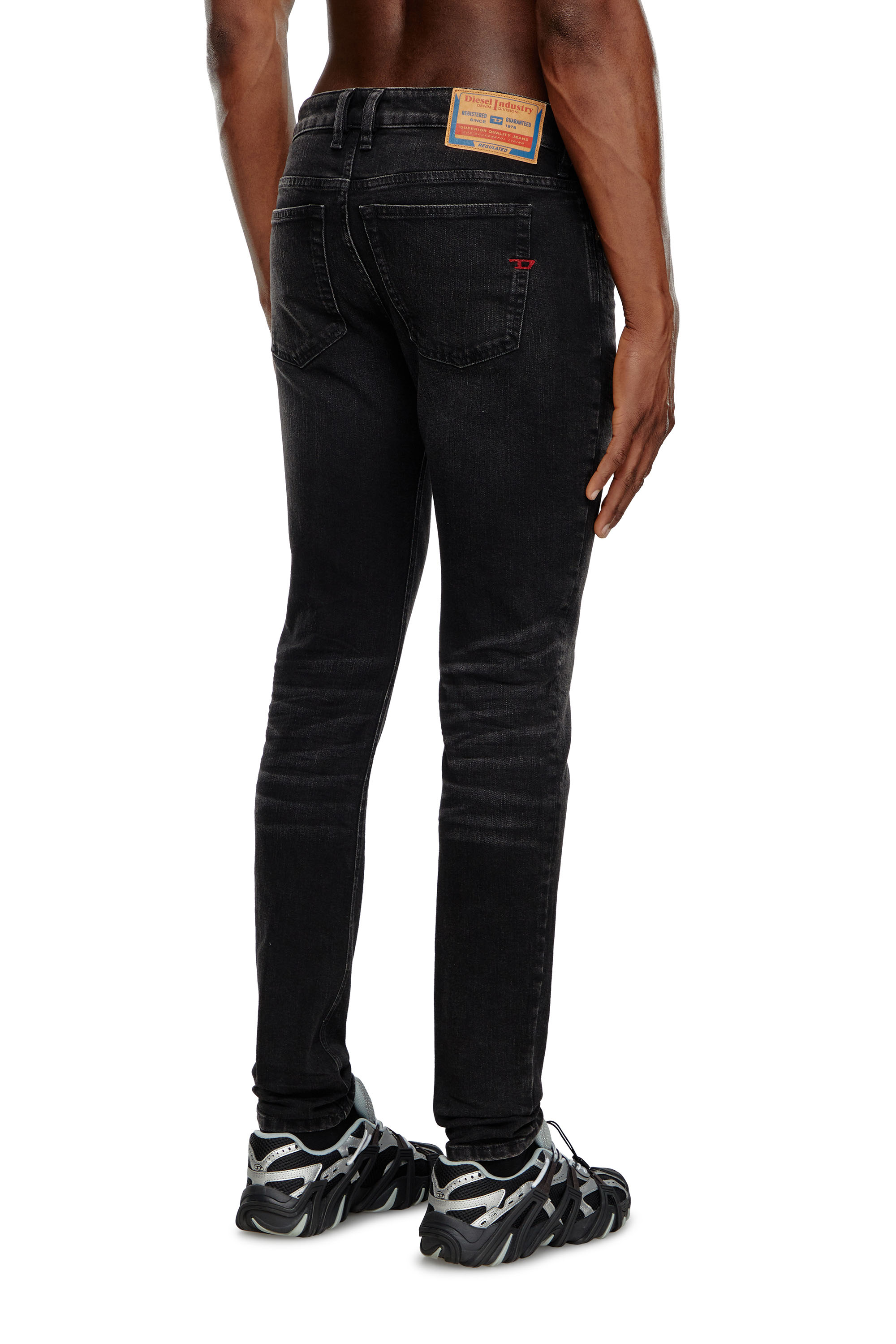 Diesel - Skinny Jeans 1979 Sleenker 0GRDA Homme, Noir/Gris foncé - Image 4