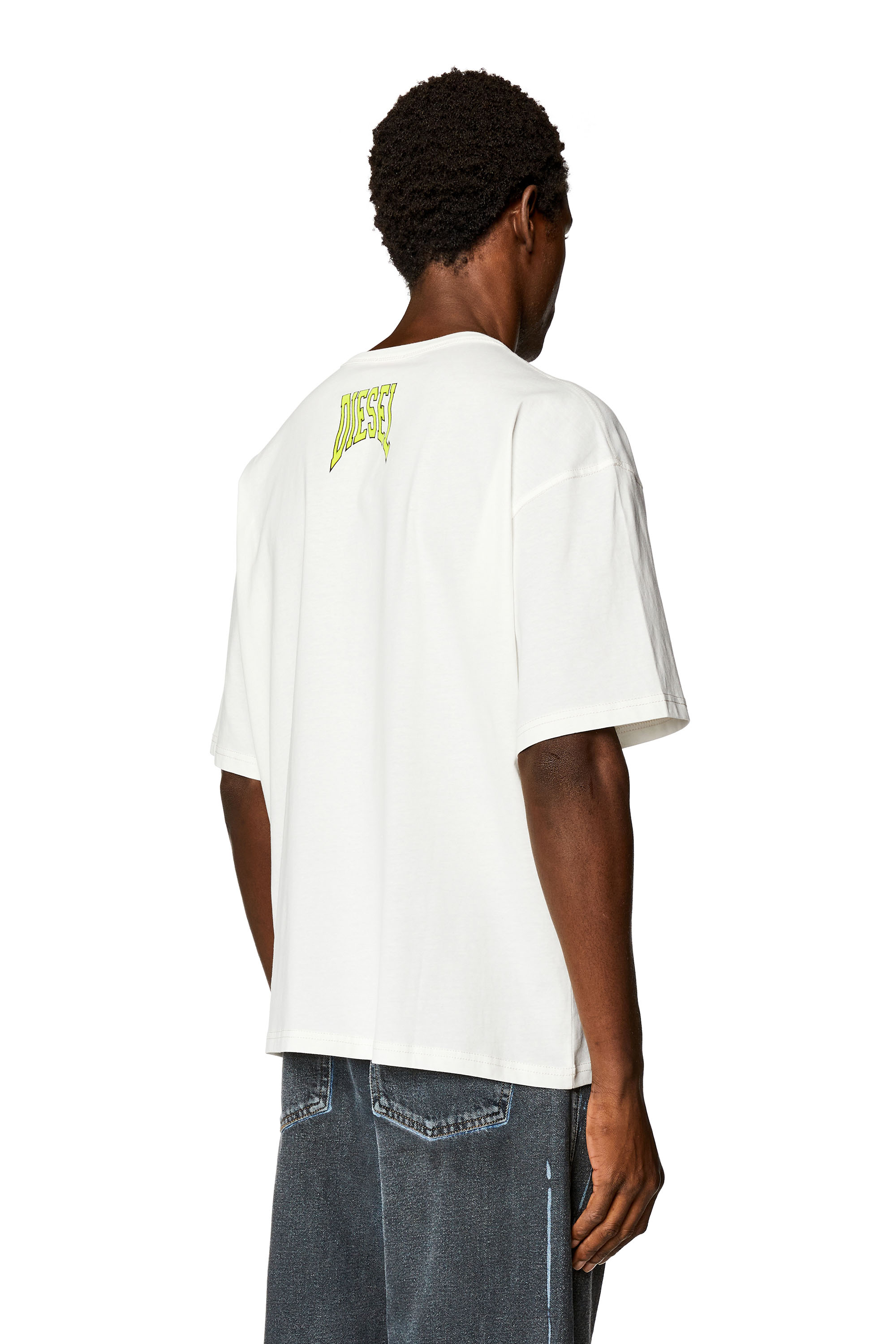 Diesel - T-BOXT-N9, Homme T-shirt à logo style universitaire en coton bio in Blanc - Image 2